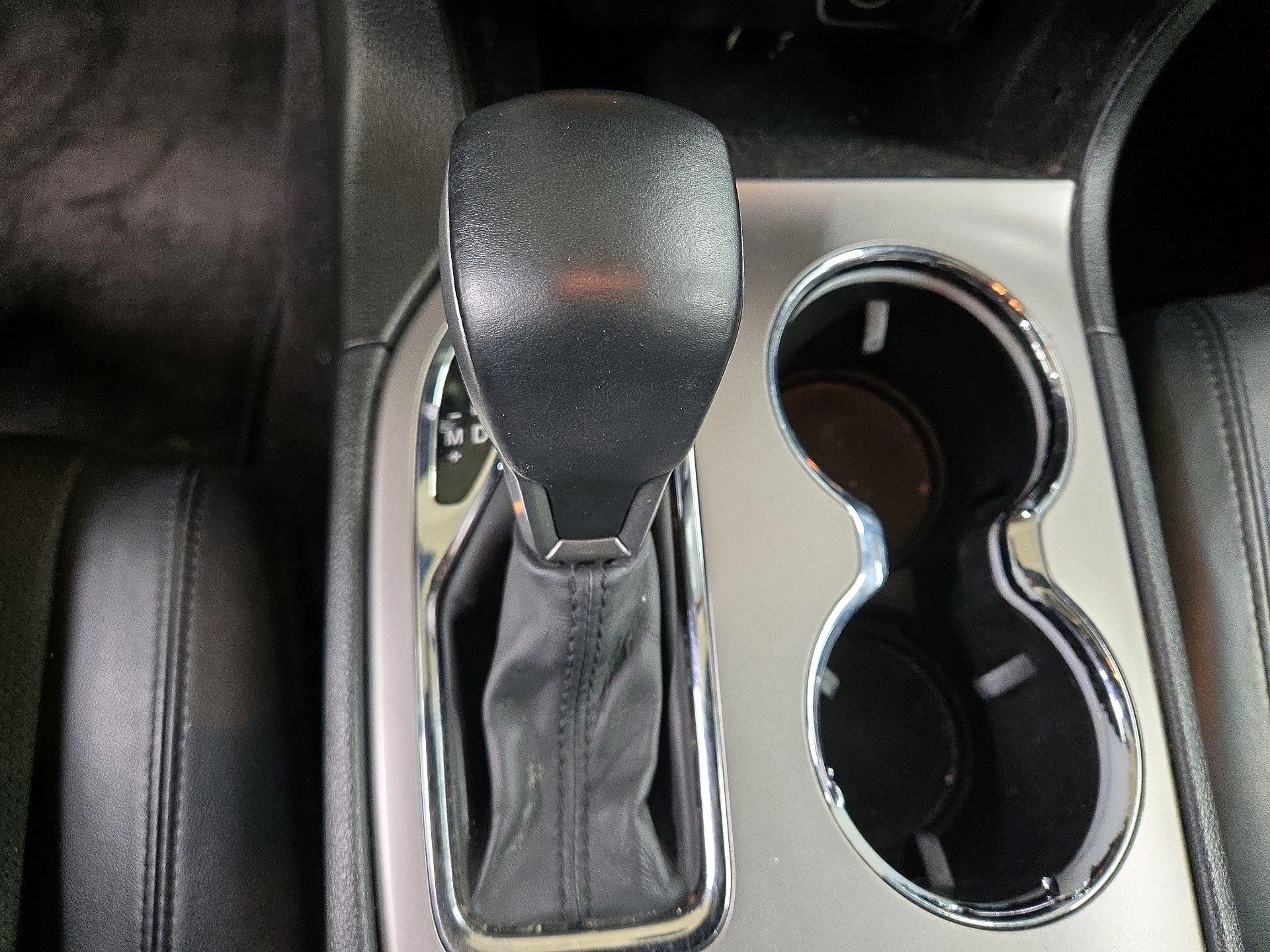 Thumbnail: 2019 Jeep Grand Cherokee - 18