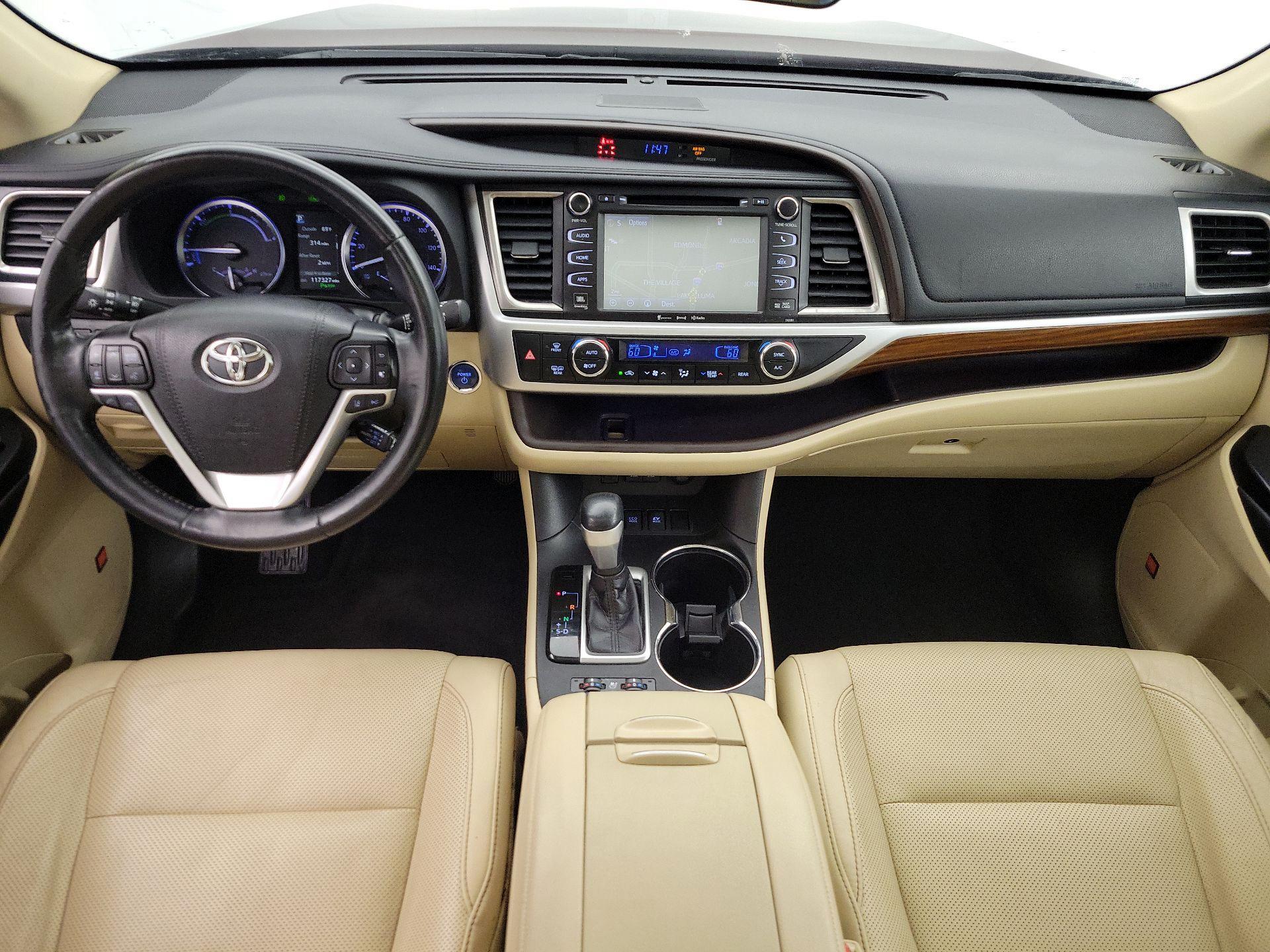 Thumbnail: 2019 Toyota Highlander - 9