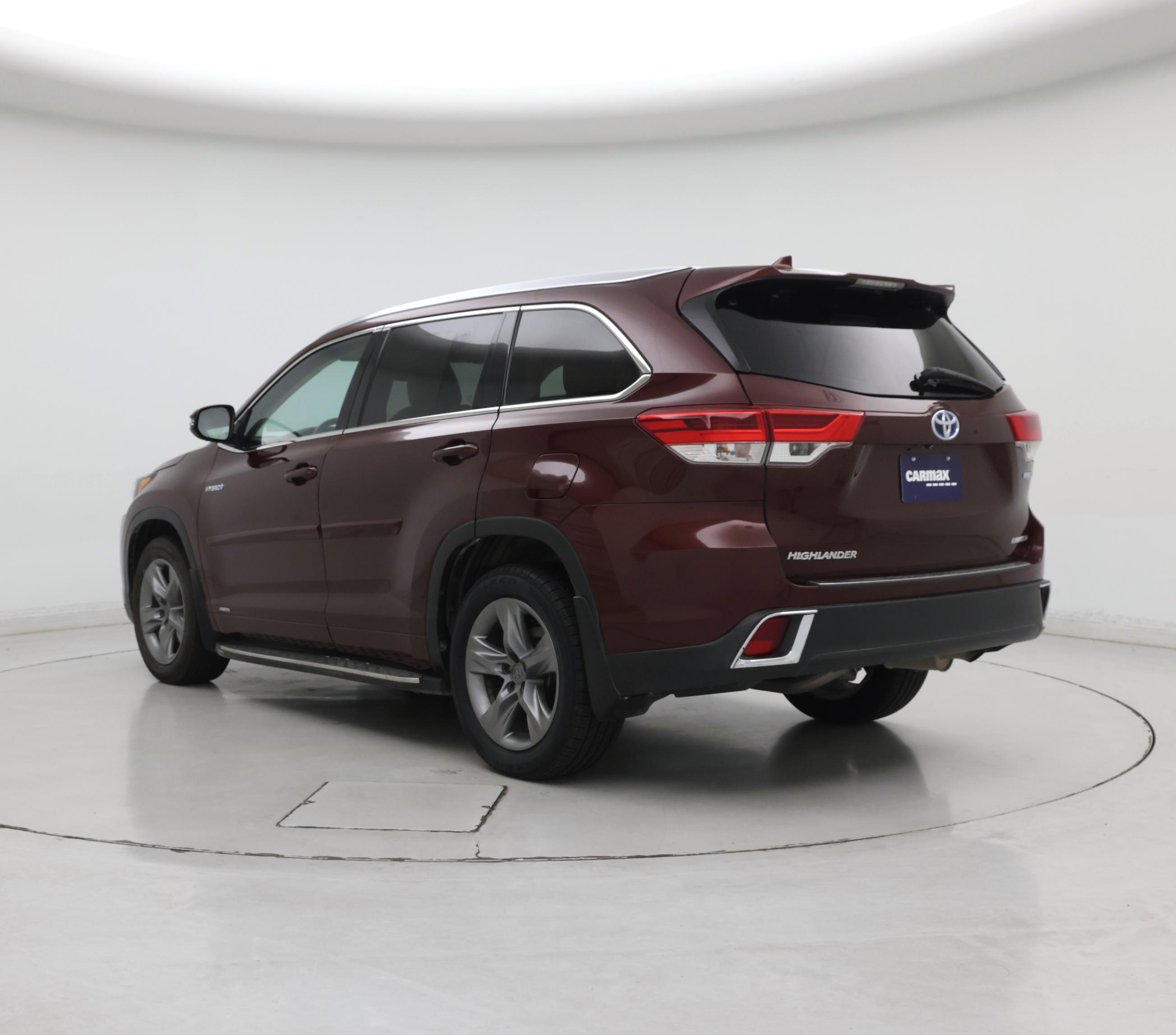 Thumbnail: 2019 Toyota Highlander - 2