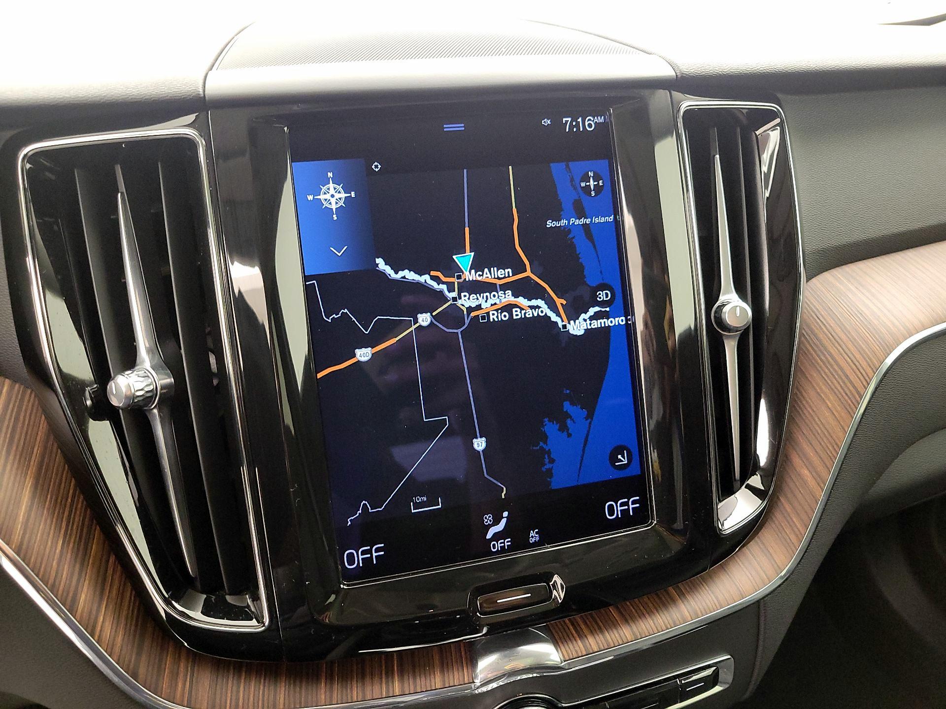 Thumbnail: 2021 Volvo XC60 - 14