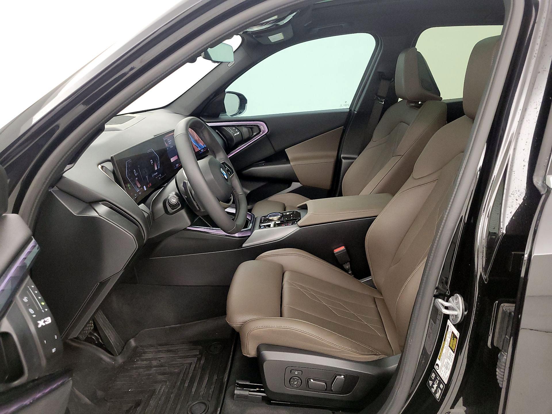 Thumbnail: 2025 BMW X3 - 11