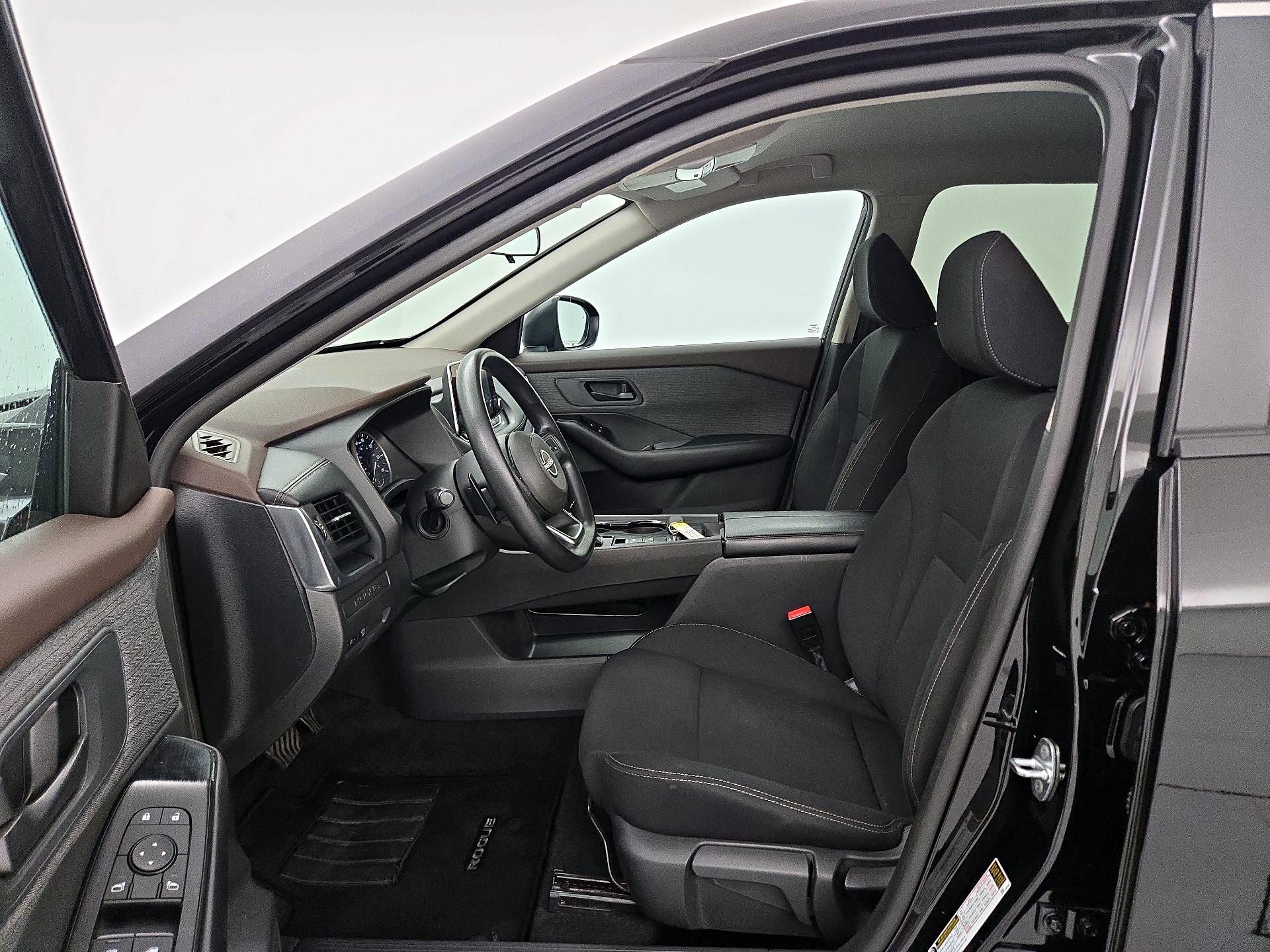 Thumbnail: 2023 Nissan Rogue - 11