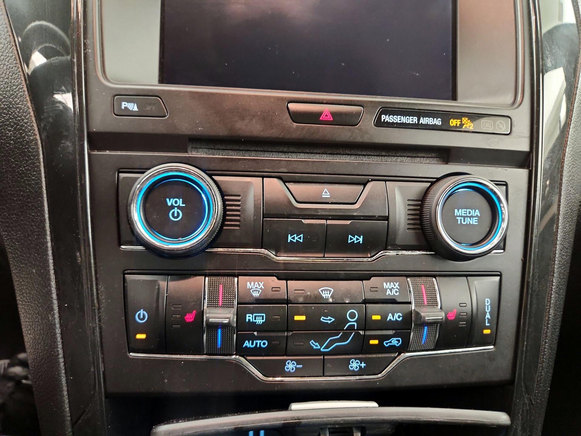 Thumbnail: 2018 Ford Explorer - 16