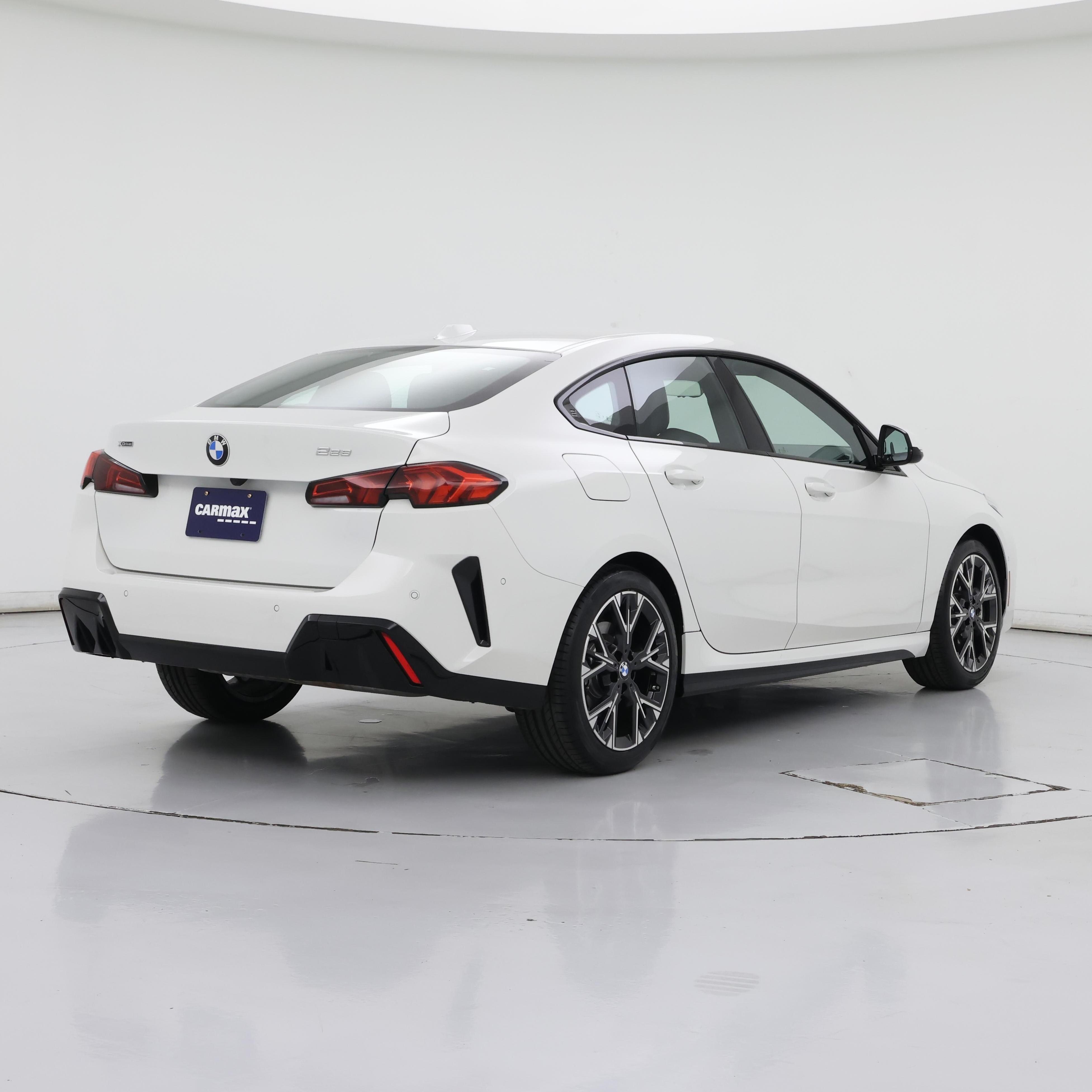 Thumbnail: 2025 BMW 2 Series - 8