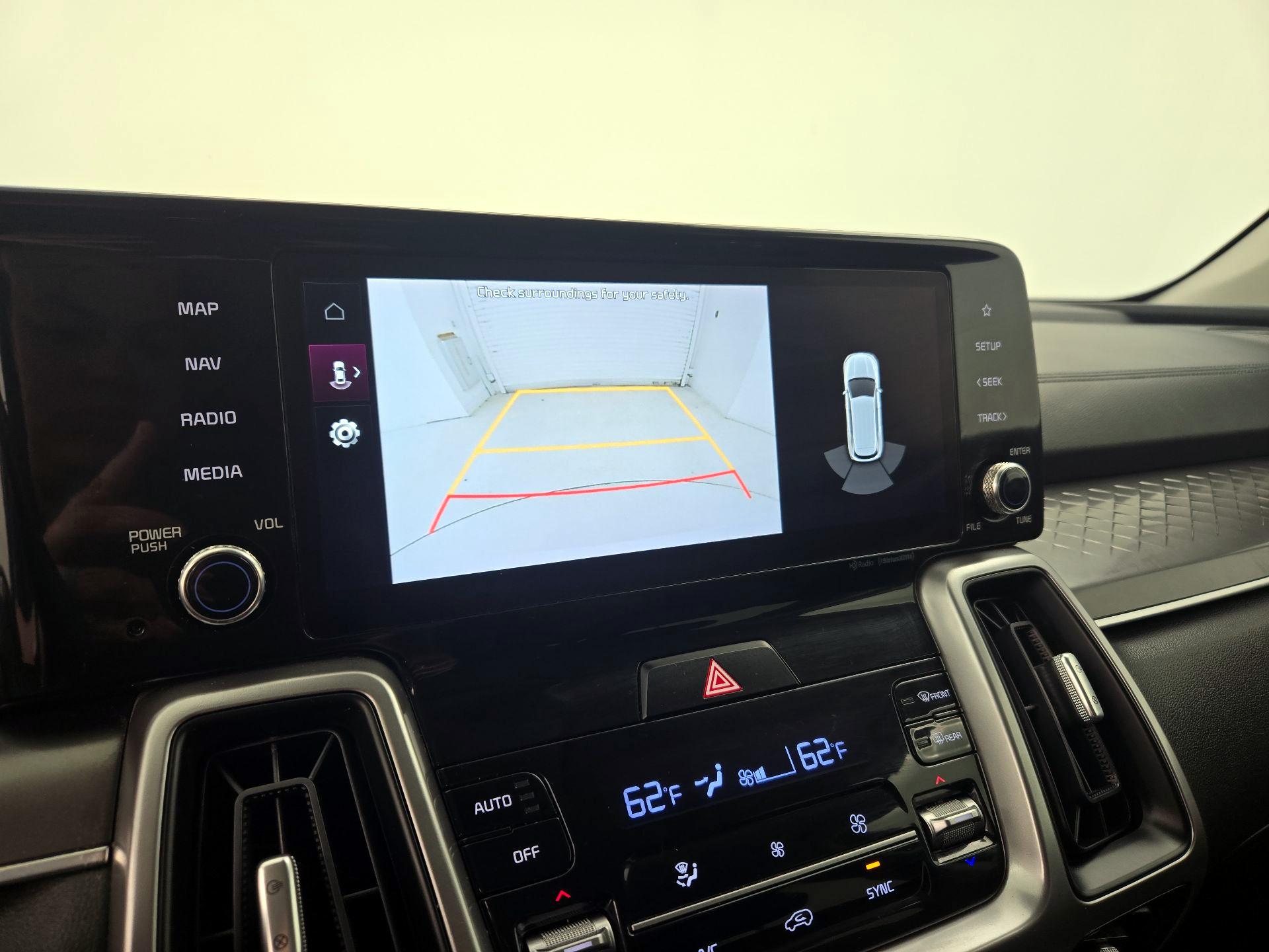 Thumbnail: 2023 Kia Sorento - 15