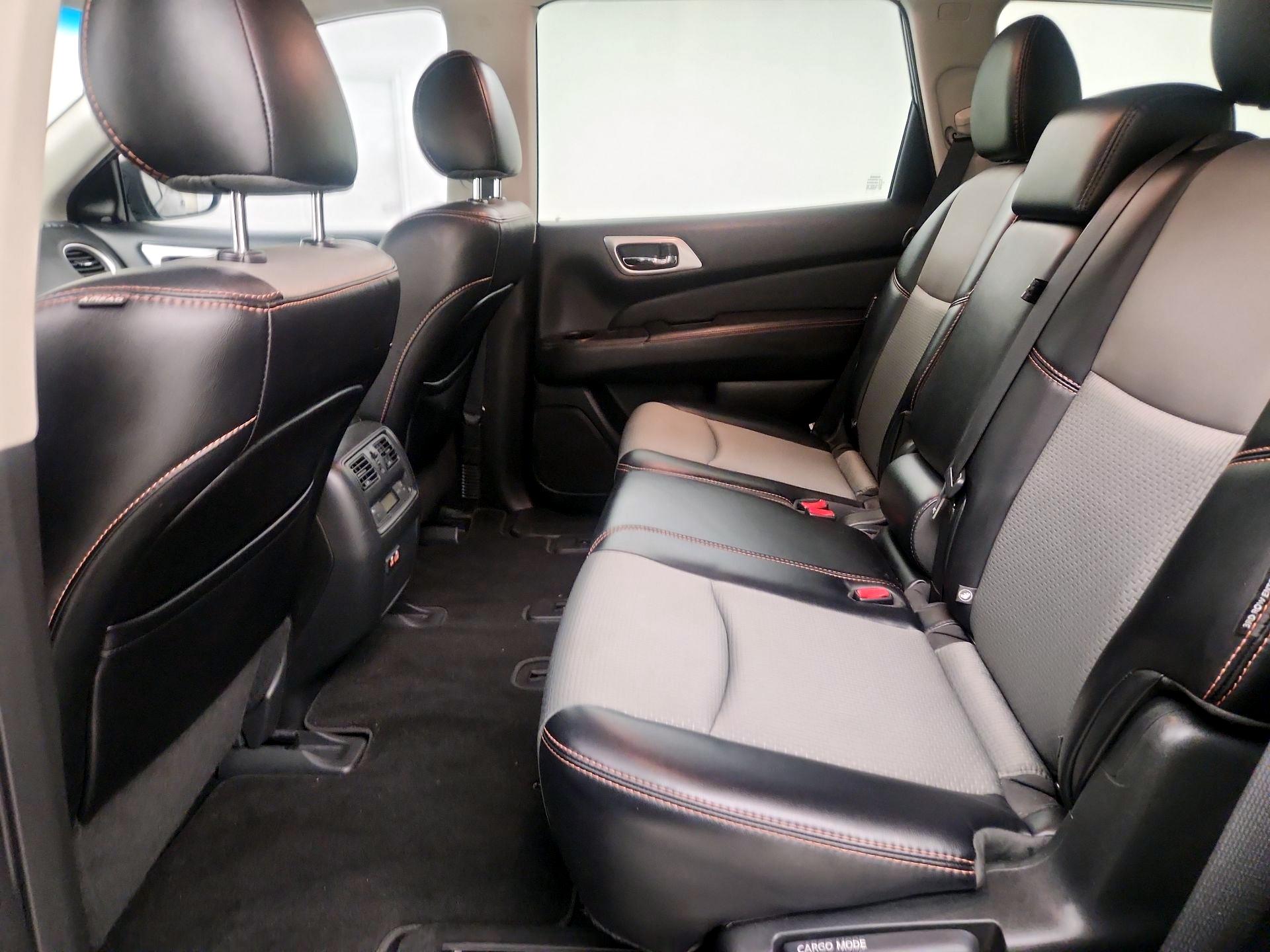 Thumbnail: 2020 Nissan Pathfinder - 19