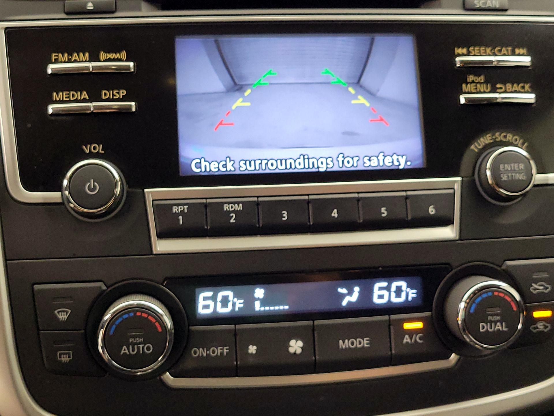 Thumbnail: 2017 Nissan Altima - 14