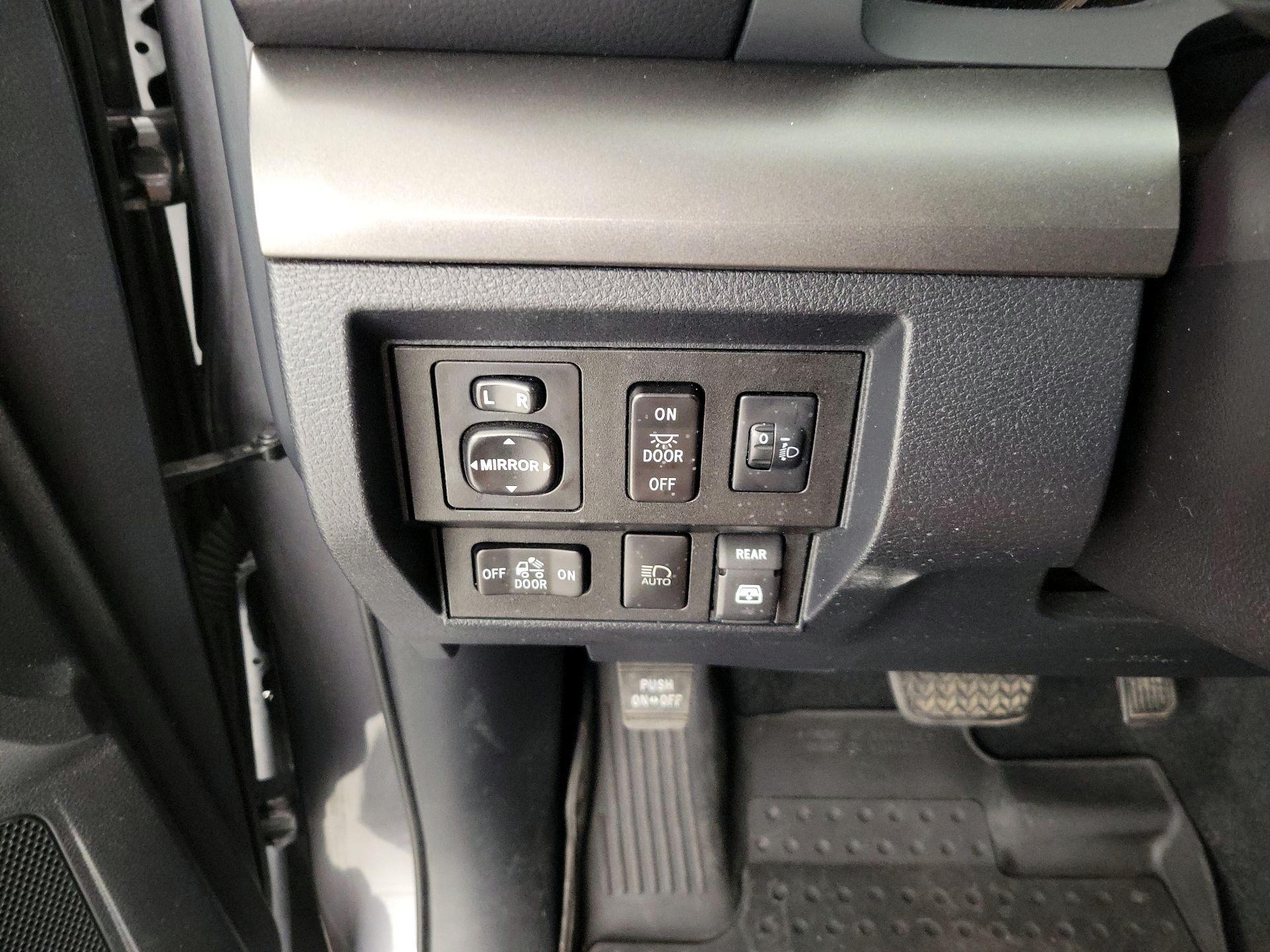 Thumbnail: 2019 Toyota Tundra - 13
