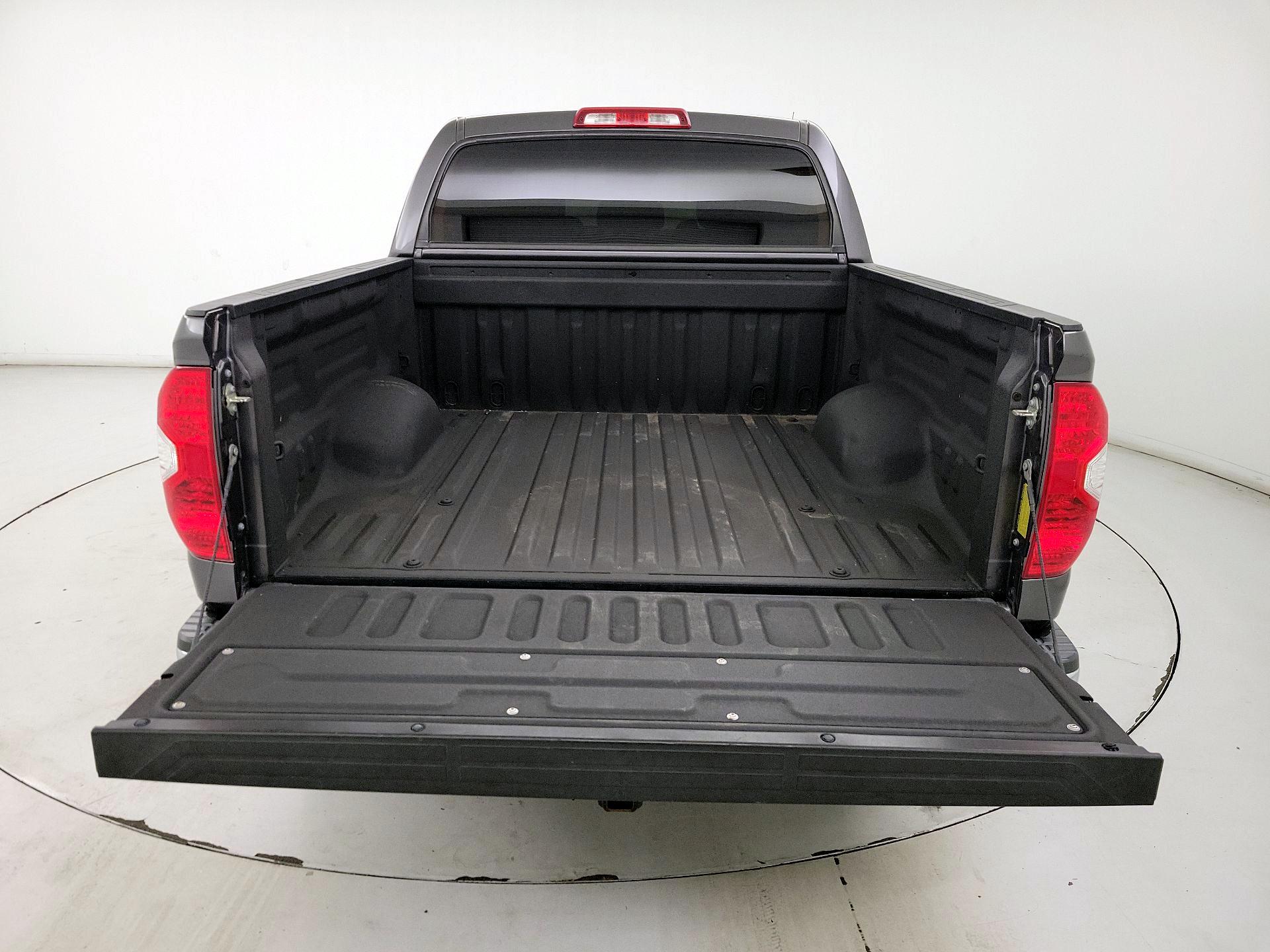 Thumbnail: 2019 Toyota Tundra - 19