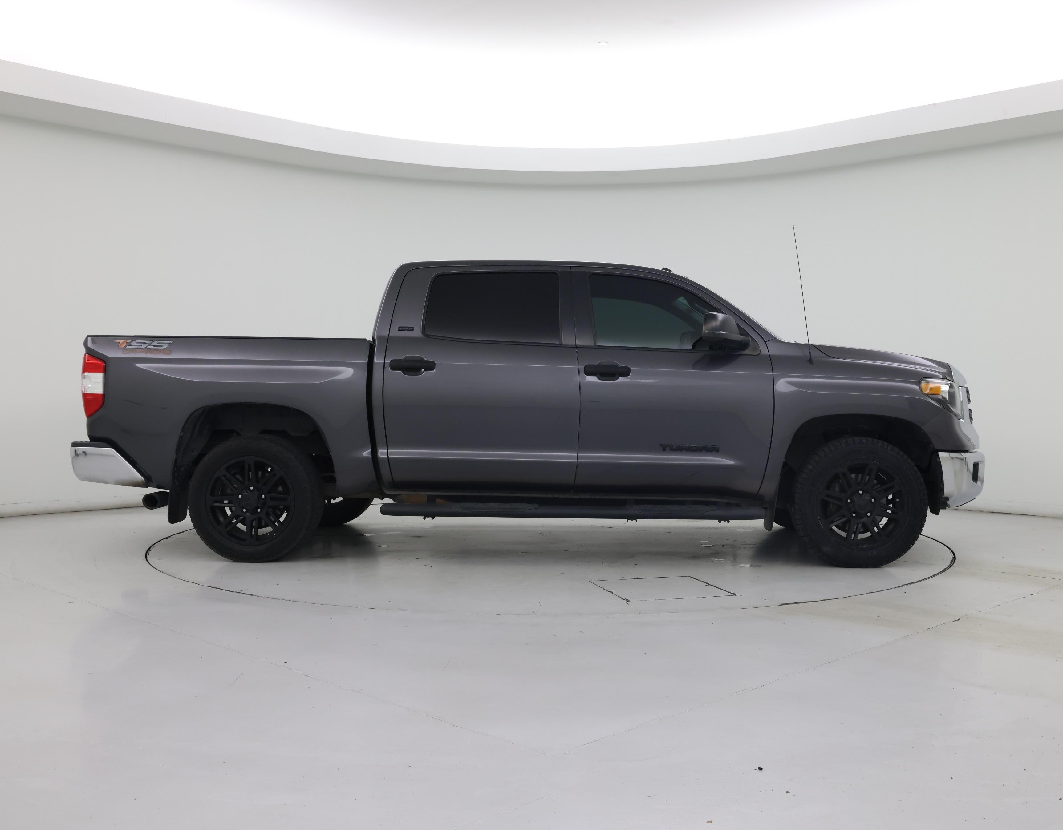 Thumbnail: 2019 Toyota Tundra - 7