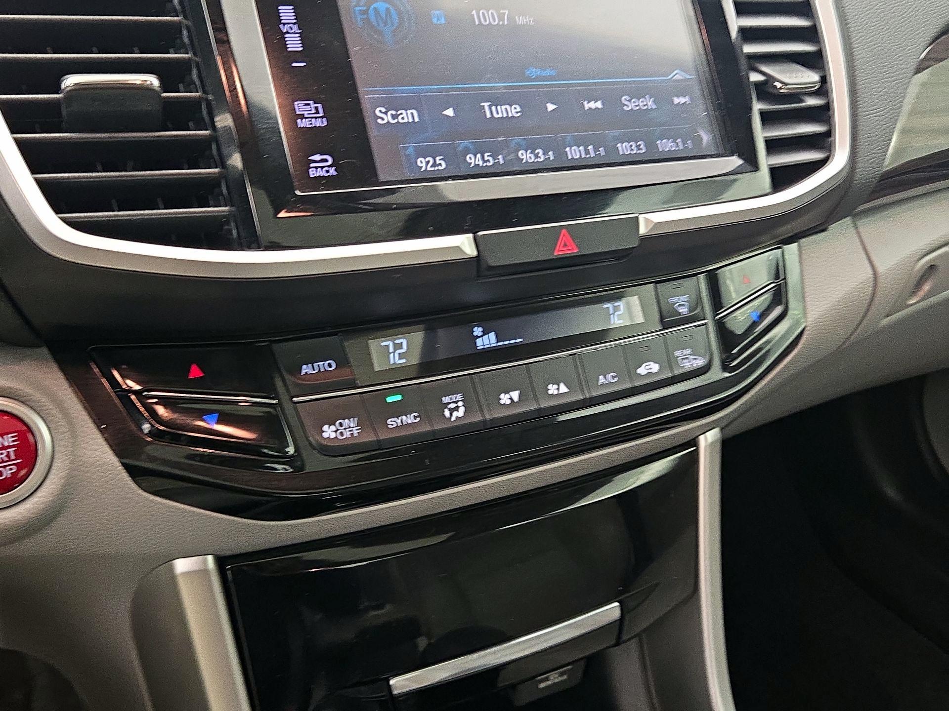 Thumbnail: 2016 Honda Accord - 17