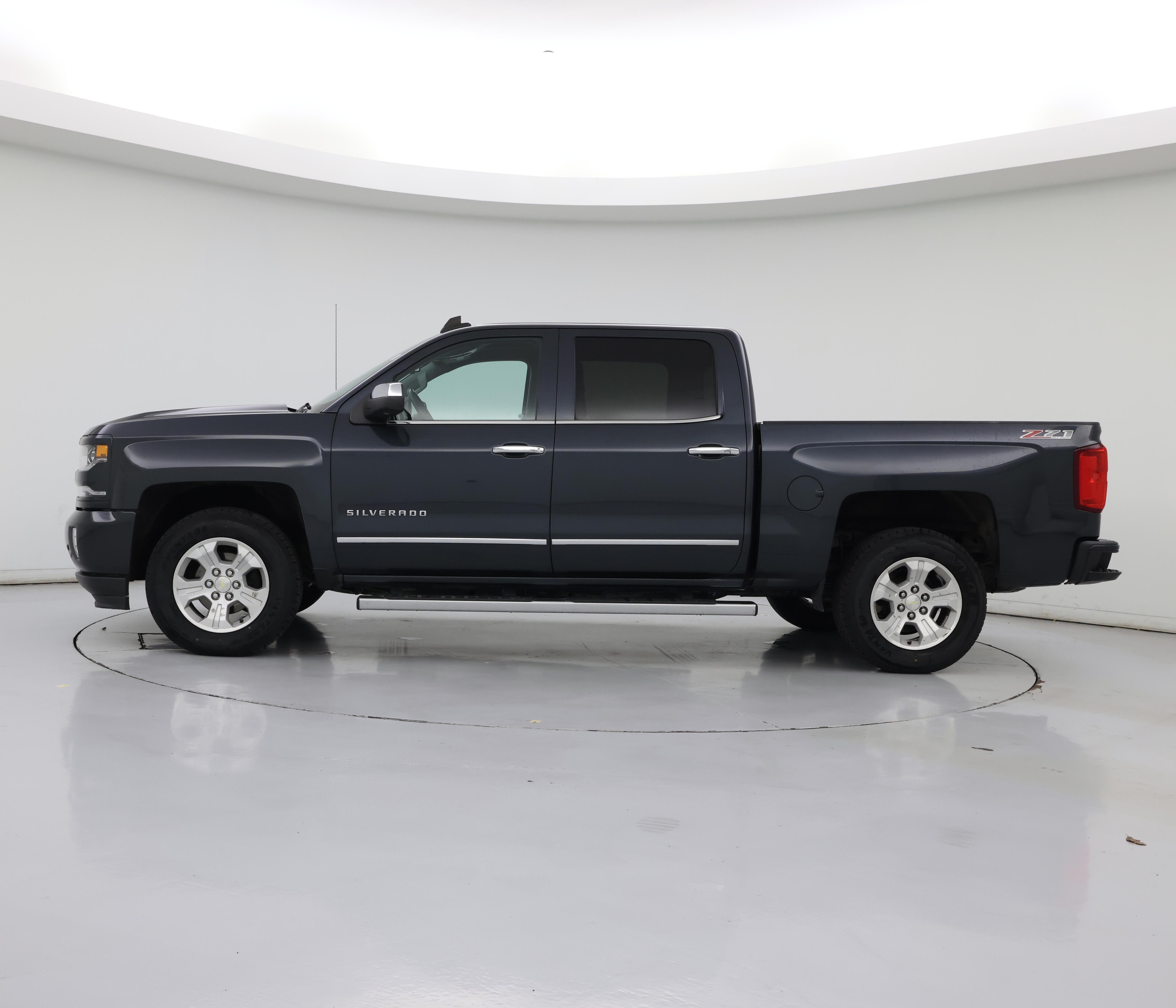 Thumbnail: 2017 Chevrolet Silverado 1500 - 3