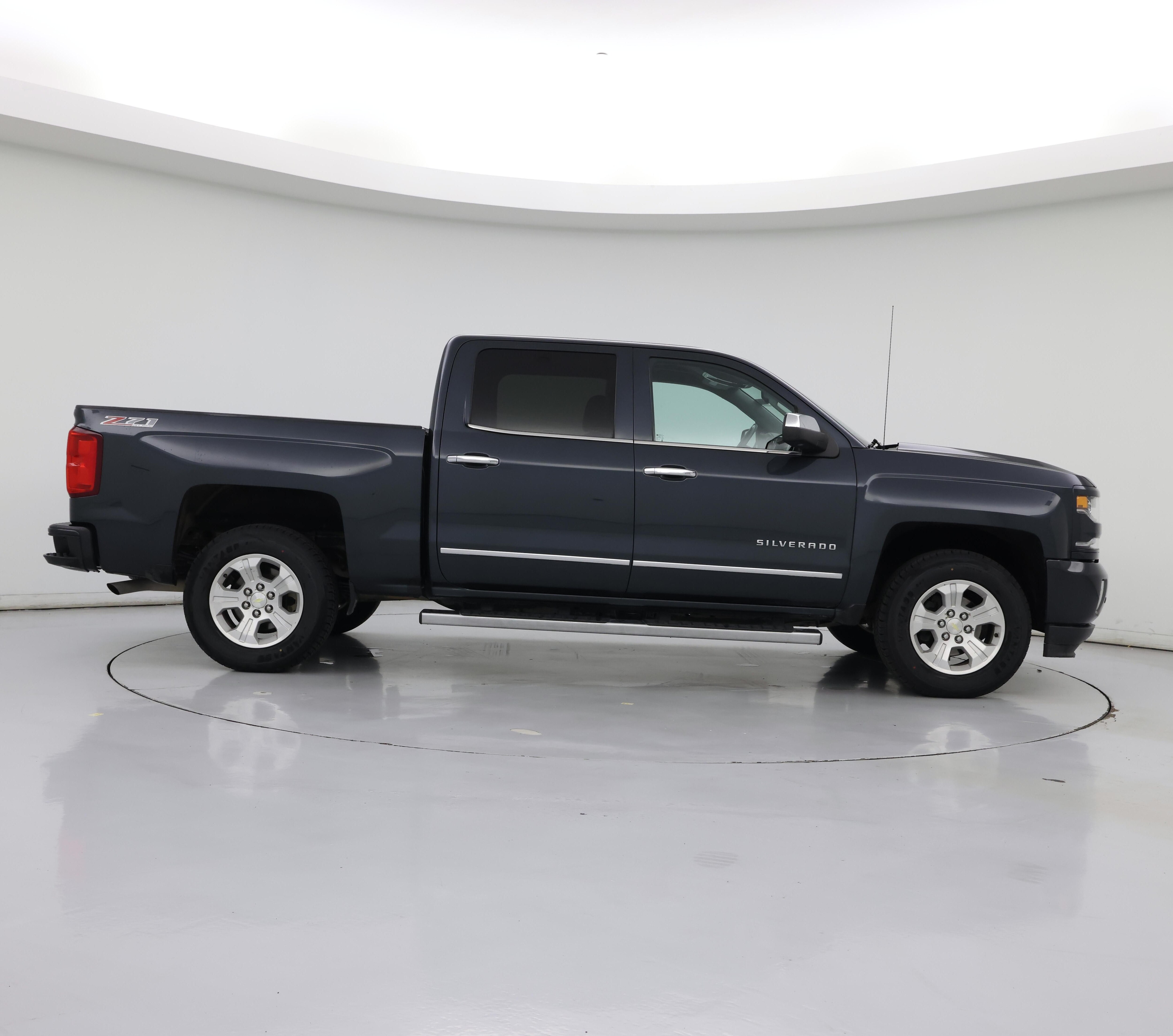 Thumbnail: 2017 Chevrolet Silverado 1500 - 7