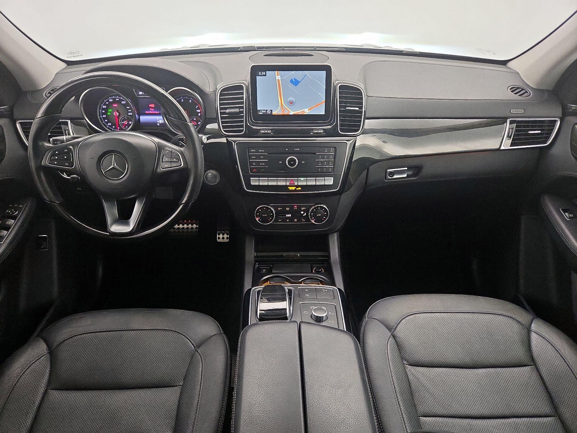 Thumbnail: 2016 Mercedes-Benz GLE - 9