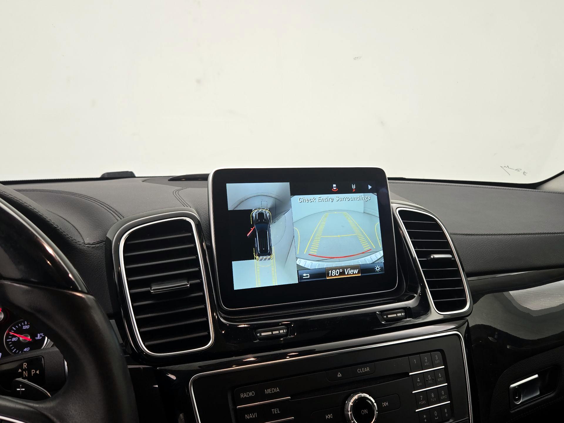 Thumbnail: 2016 Mercedes-Benz GLE - 15