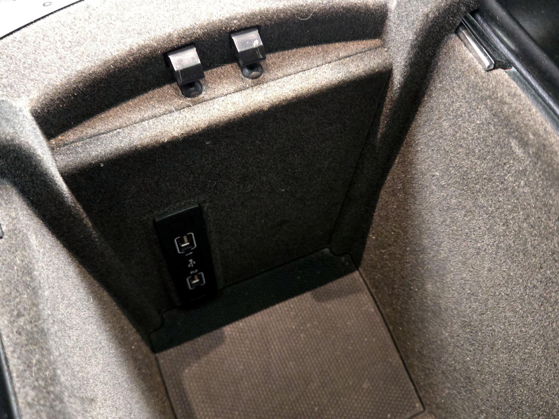 Thumbnail: 2016 Mercedes-Benz GLE - 19