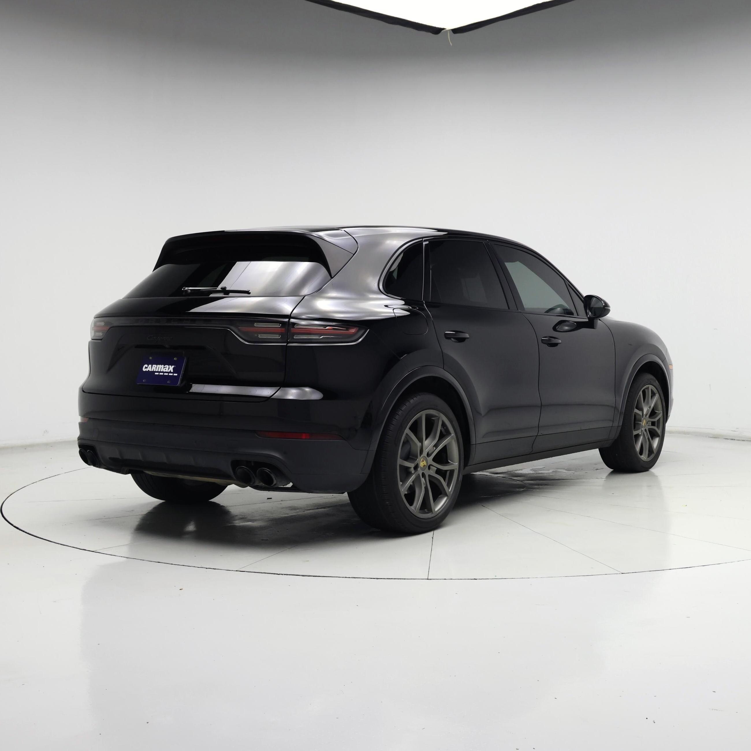 Thumbnail: 2022 Porsche Cayenne - 8