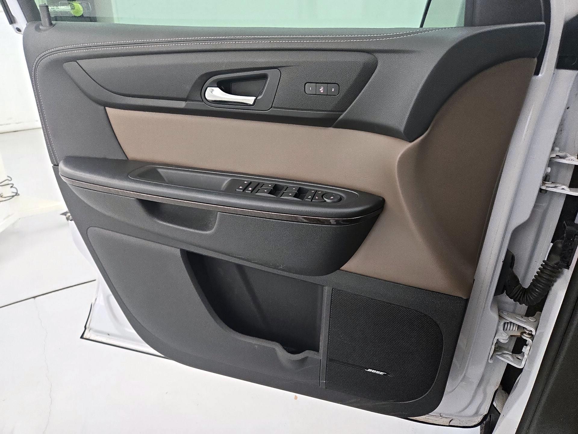 Thumbnail: 2016 GMC Acadia - 12