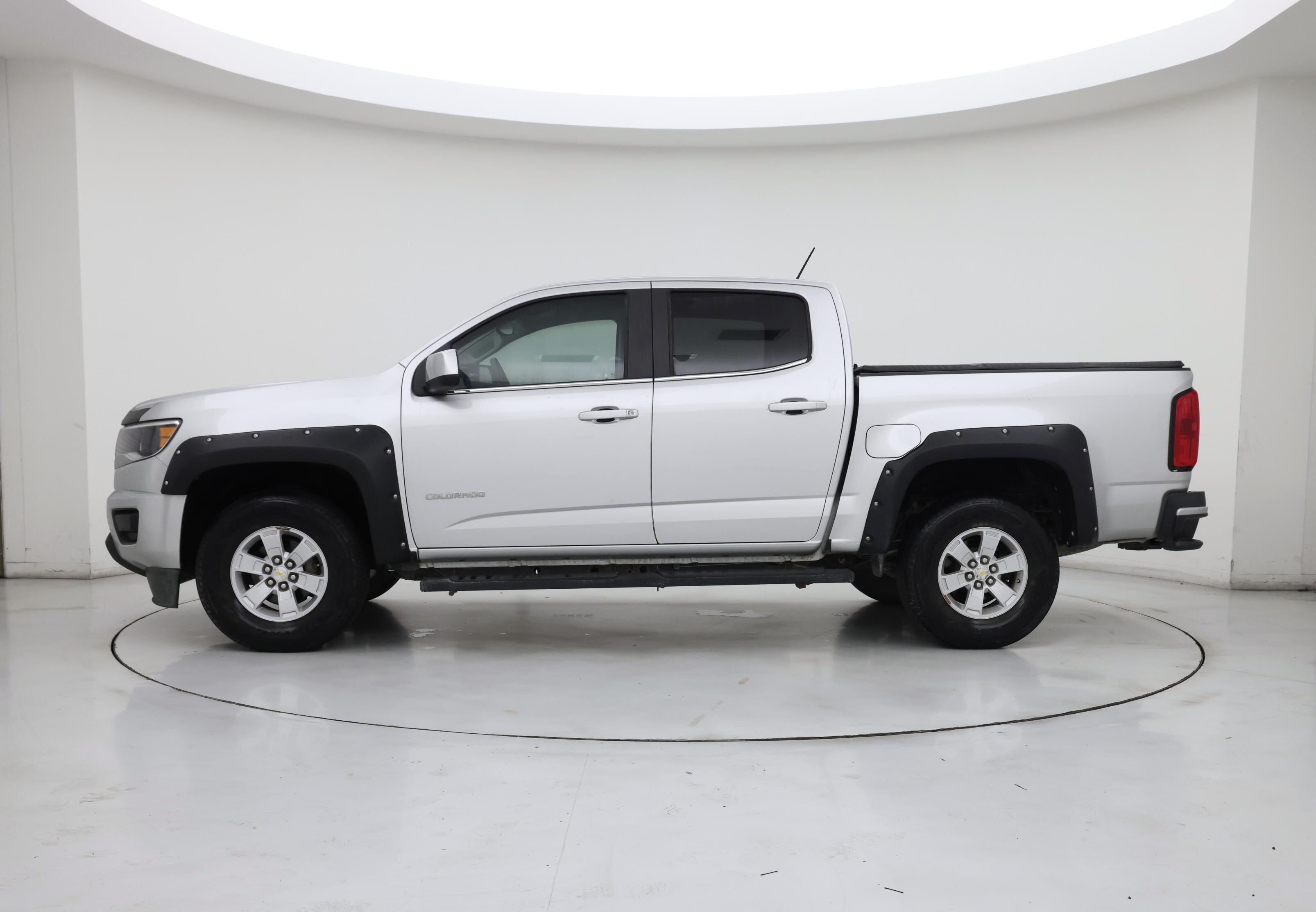 Thumbnail: 2020 Chevrolet Colorado - 3