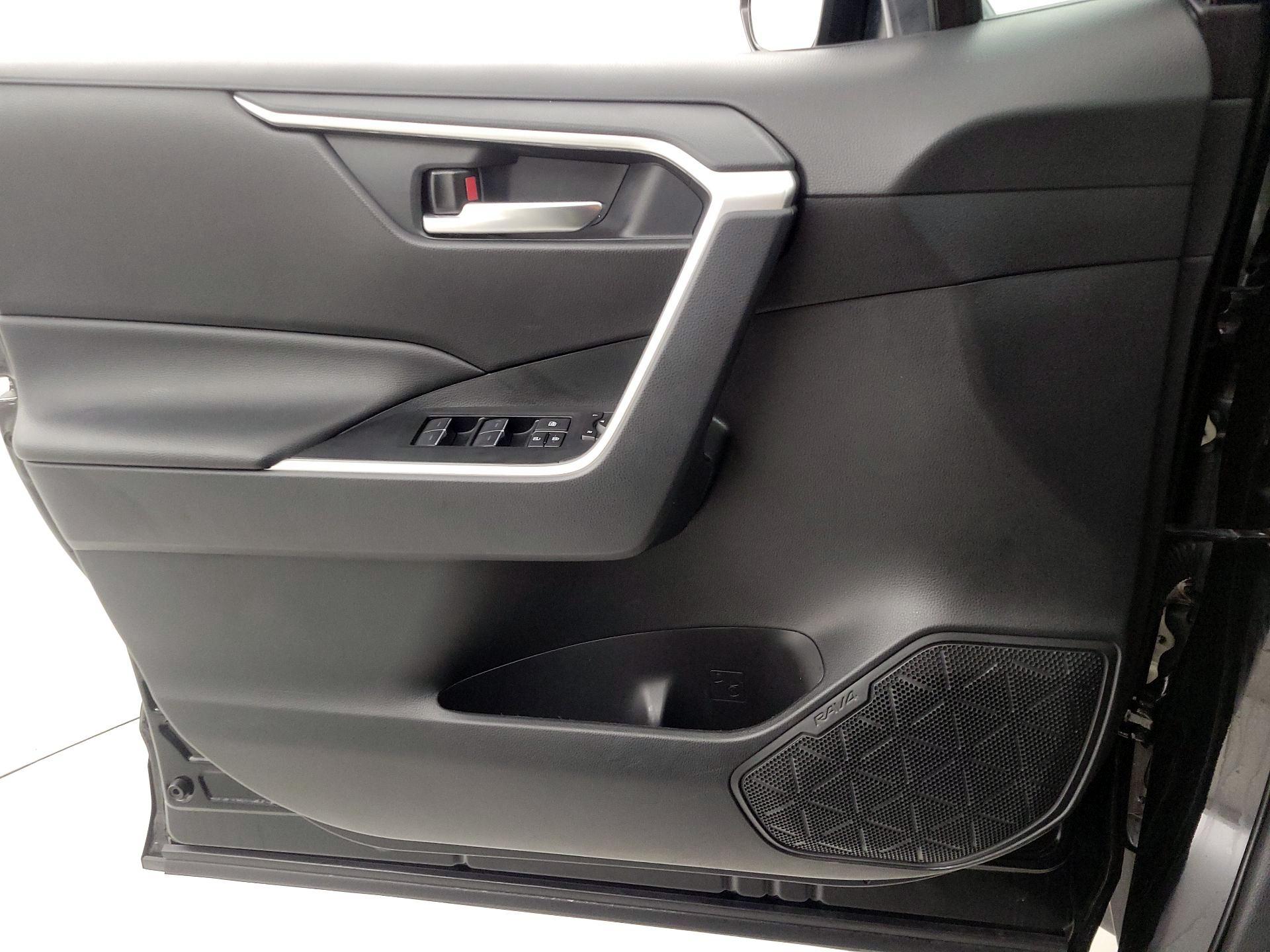 Thumbnail: 2024 Toyota RAV4 - 12