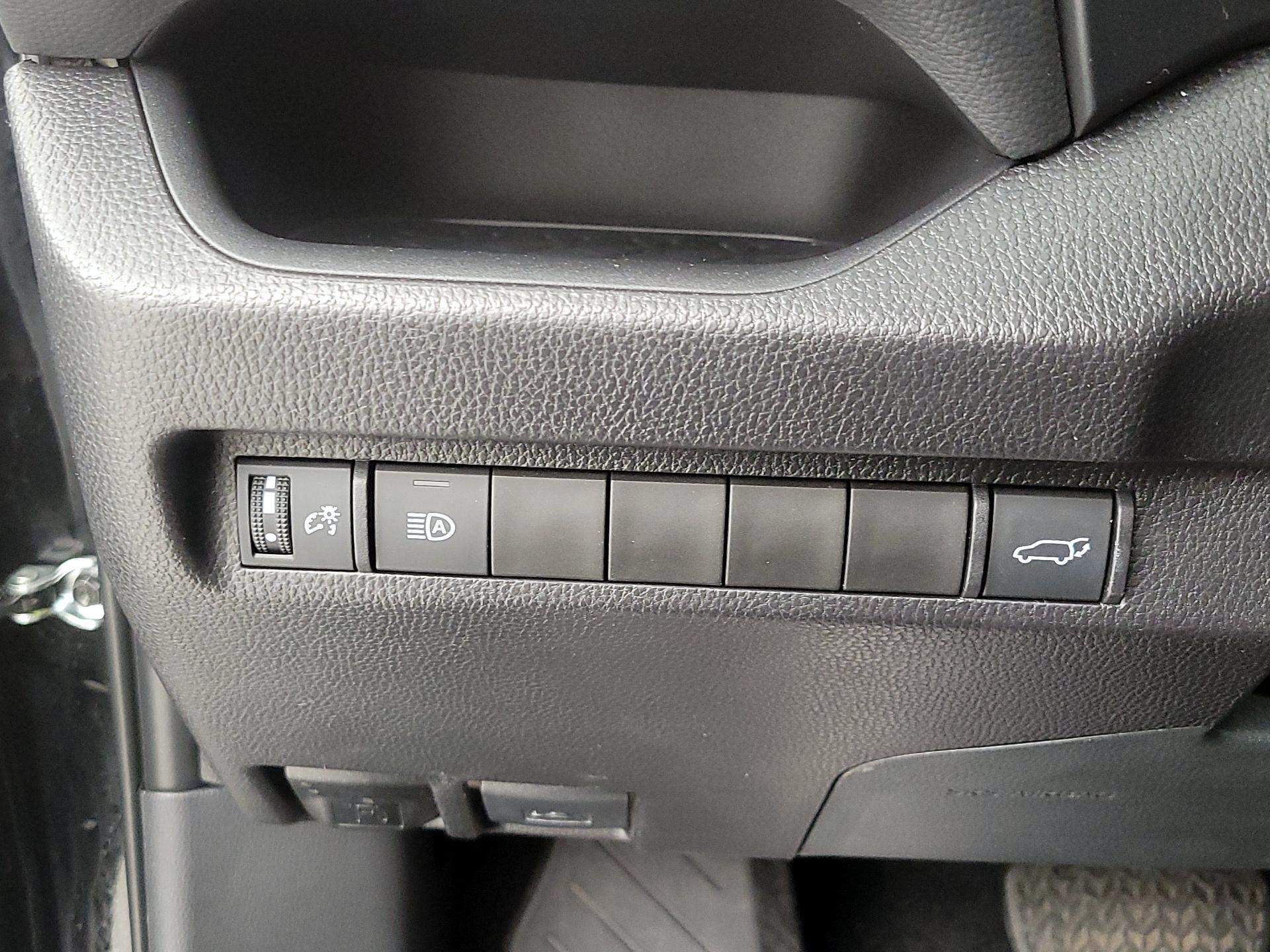 Thumbnail: 2024 Toyota RAV4 - 13