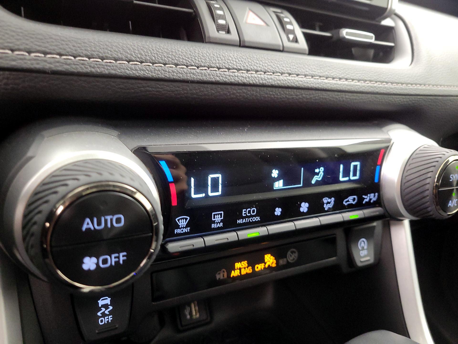 Thumbnail: 2024 Toyota RAV4 - 16