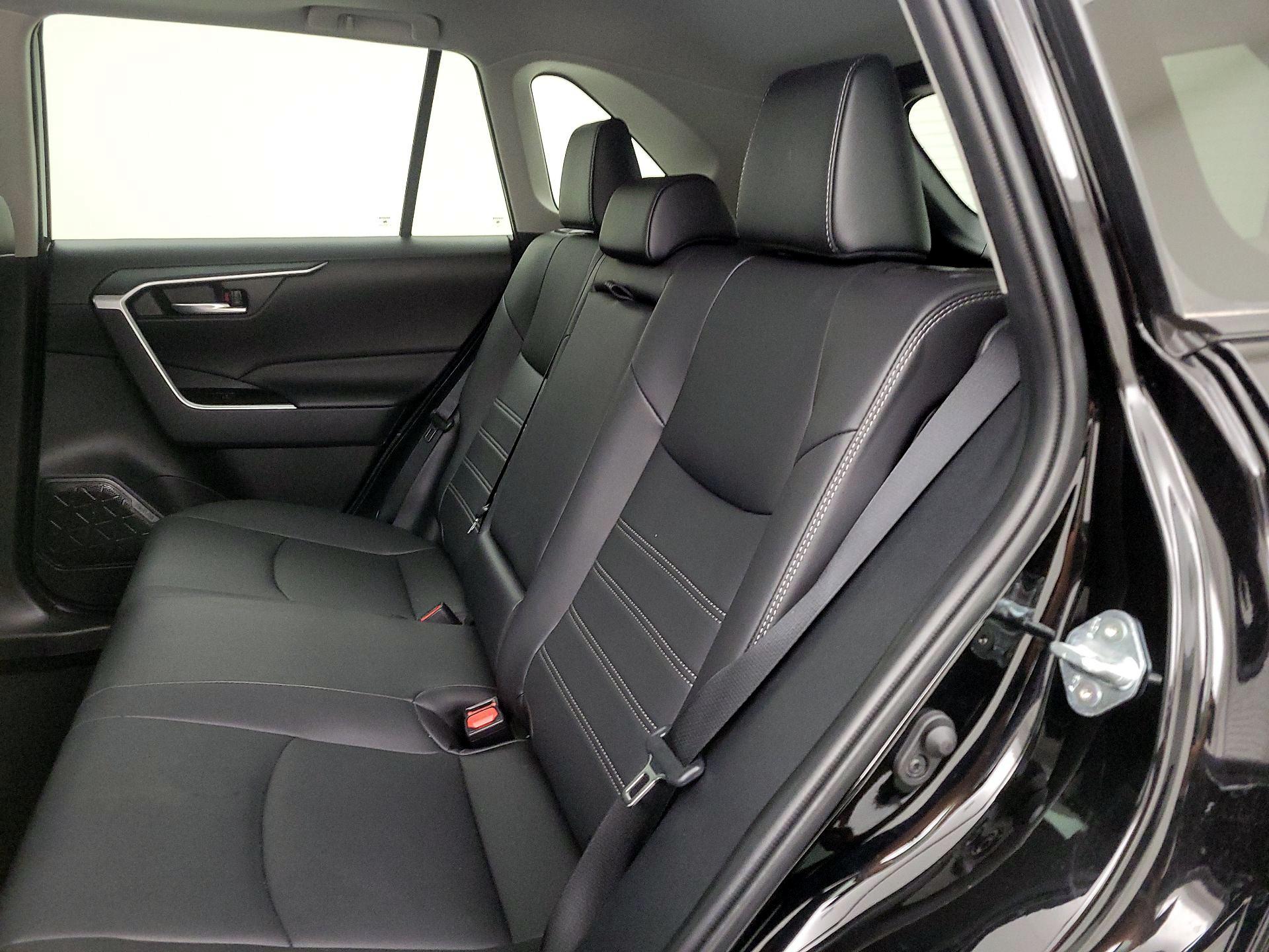 Thumbnail: 2024 Toyota RAV4 - 20