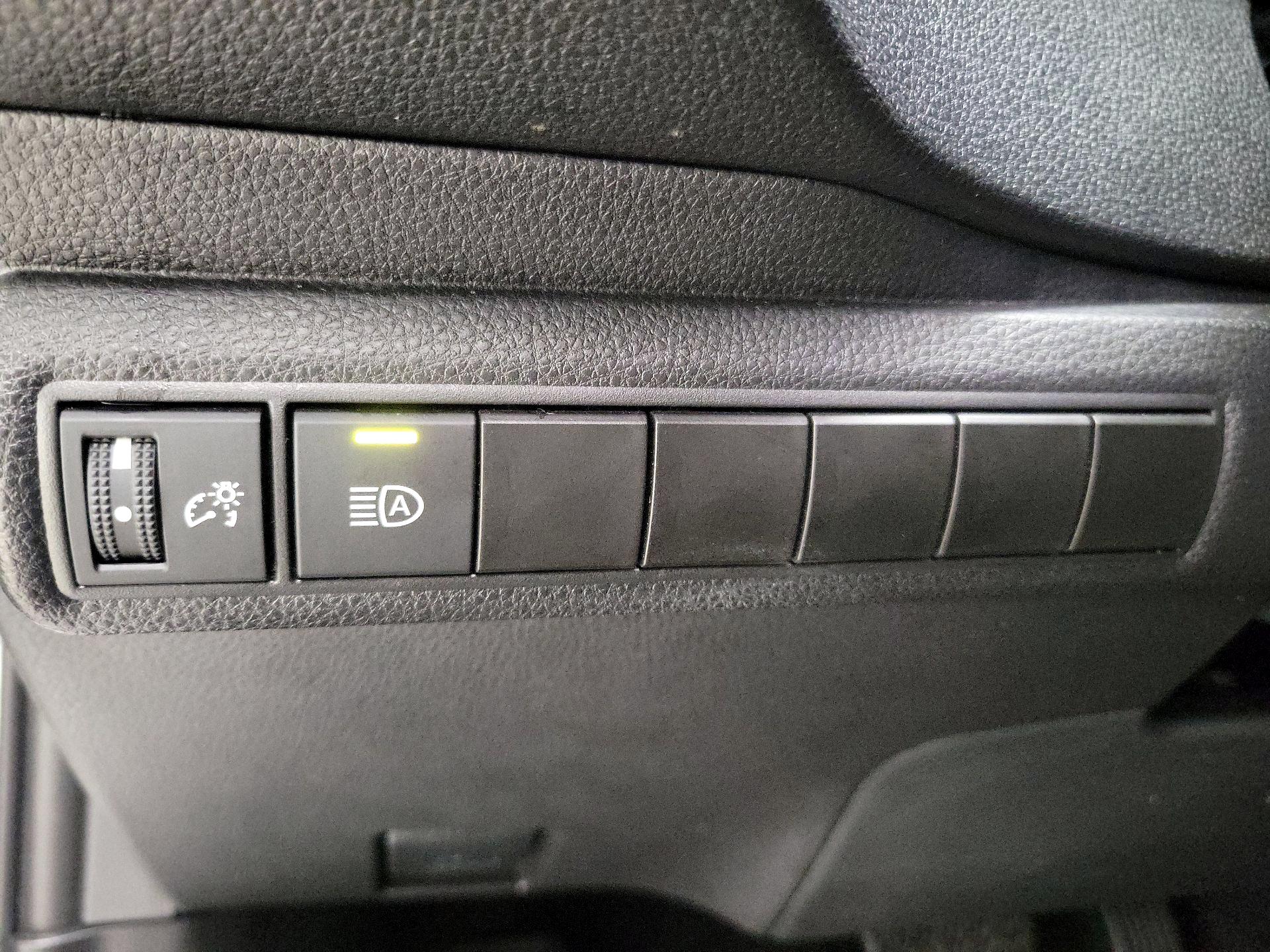 Thumbnail: 2025 Toyota Corolla - 13