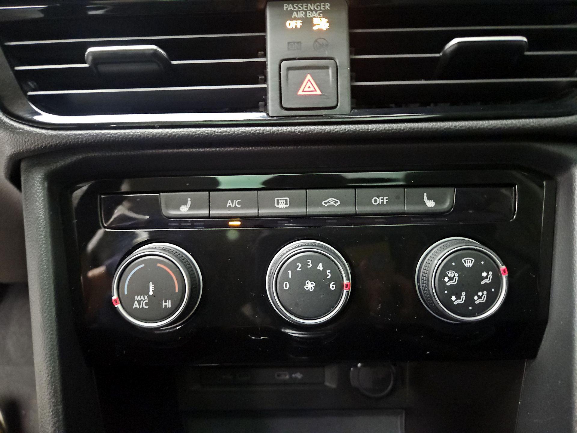 Thumbnail: 2023 Volkswagen Taos - 15