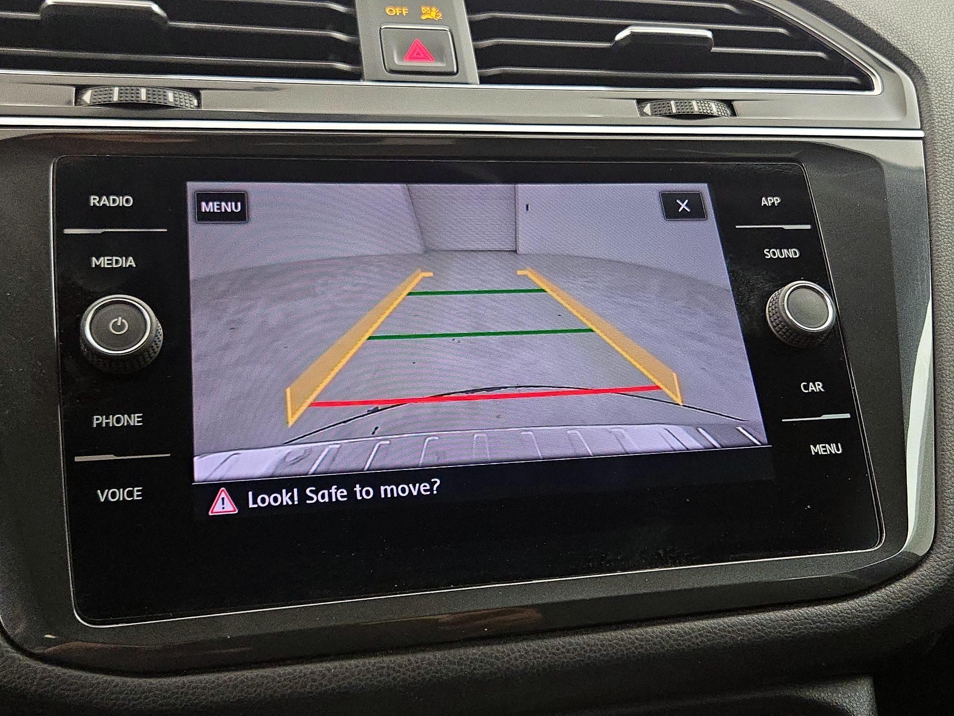 Thumbnail: 2018 Volkswagen Tiguan - 14