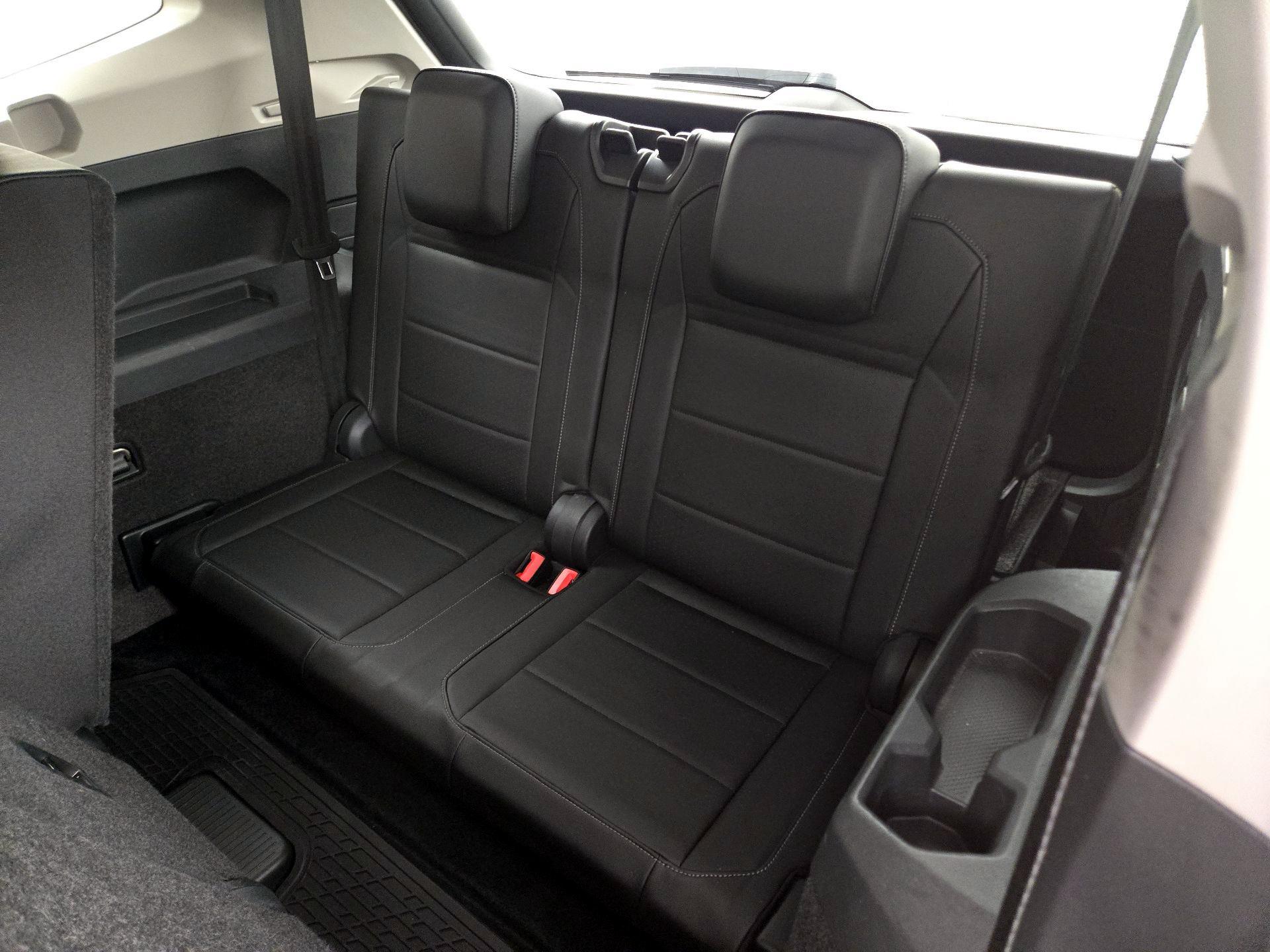 Thumbnail: 2018 Volkswagen Tiguan - 20