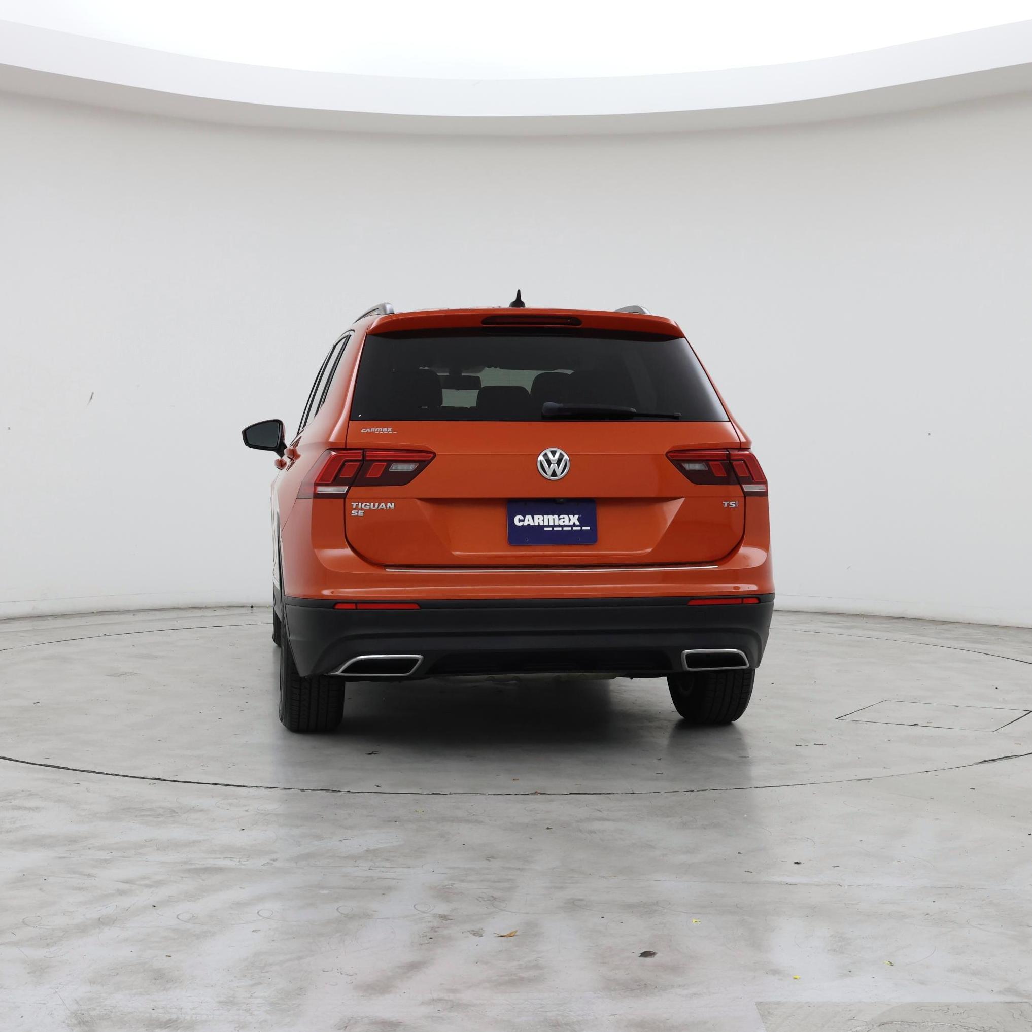 Thumbnail: 2018 Volkswagen Tiguan - 6