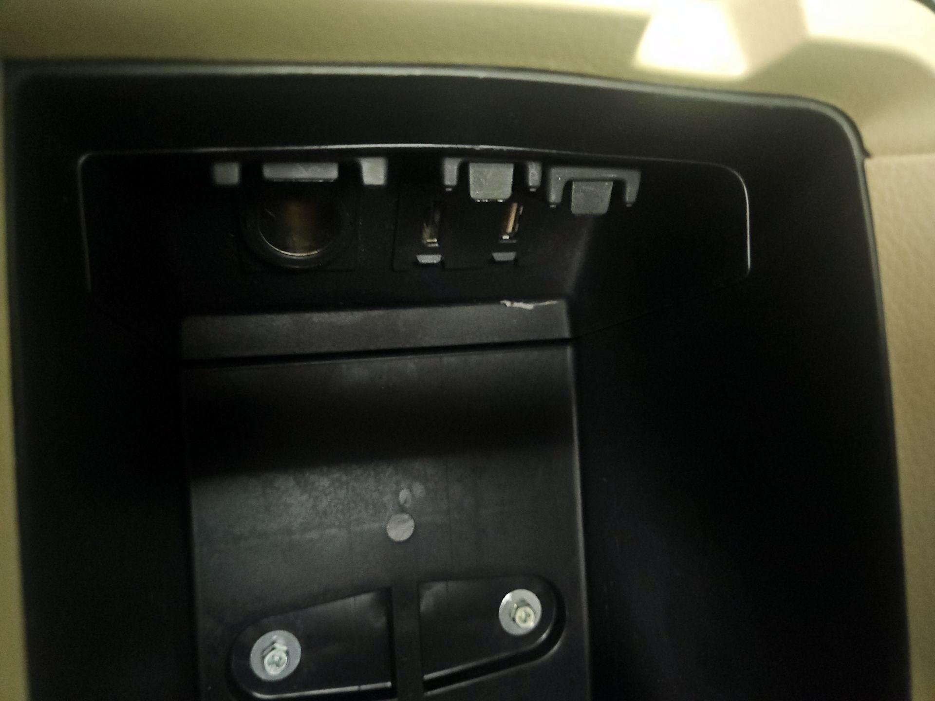 Thumbnail: 2017 Acura ILX - 17