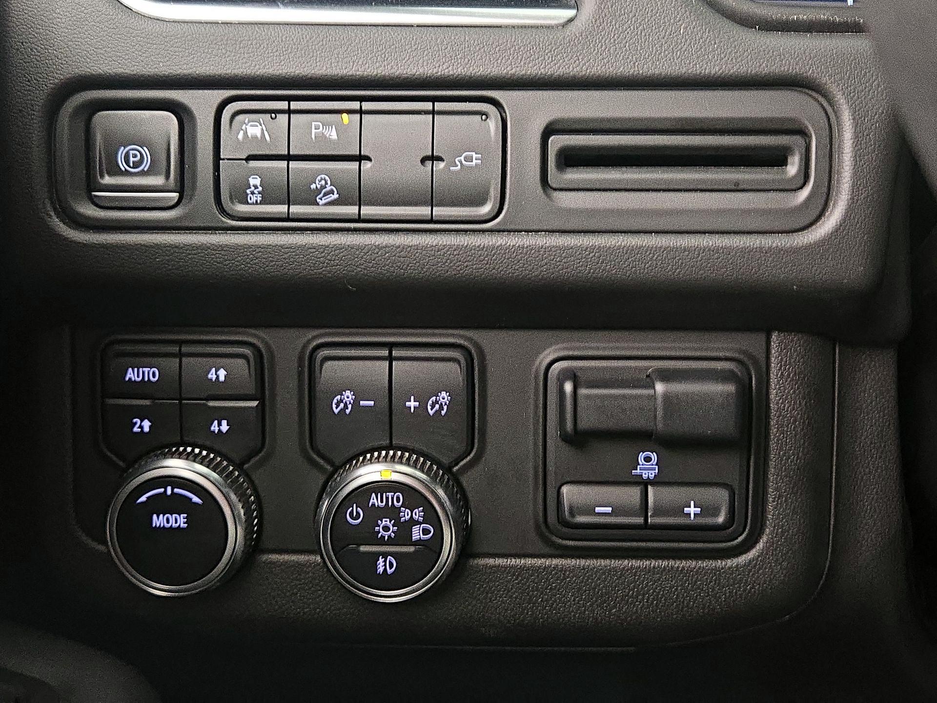 Thumbnail: 2022 GMC Yukon XL - 13