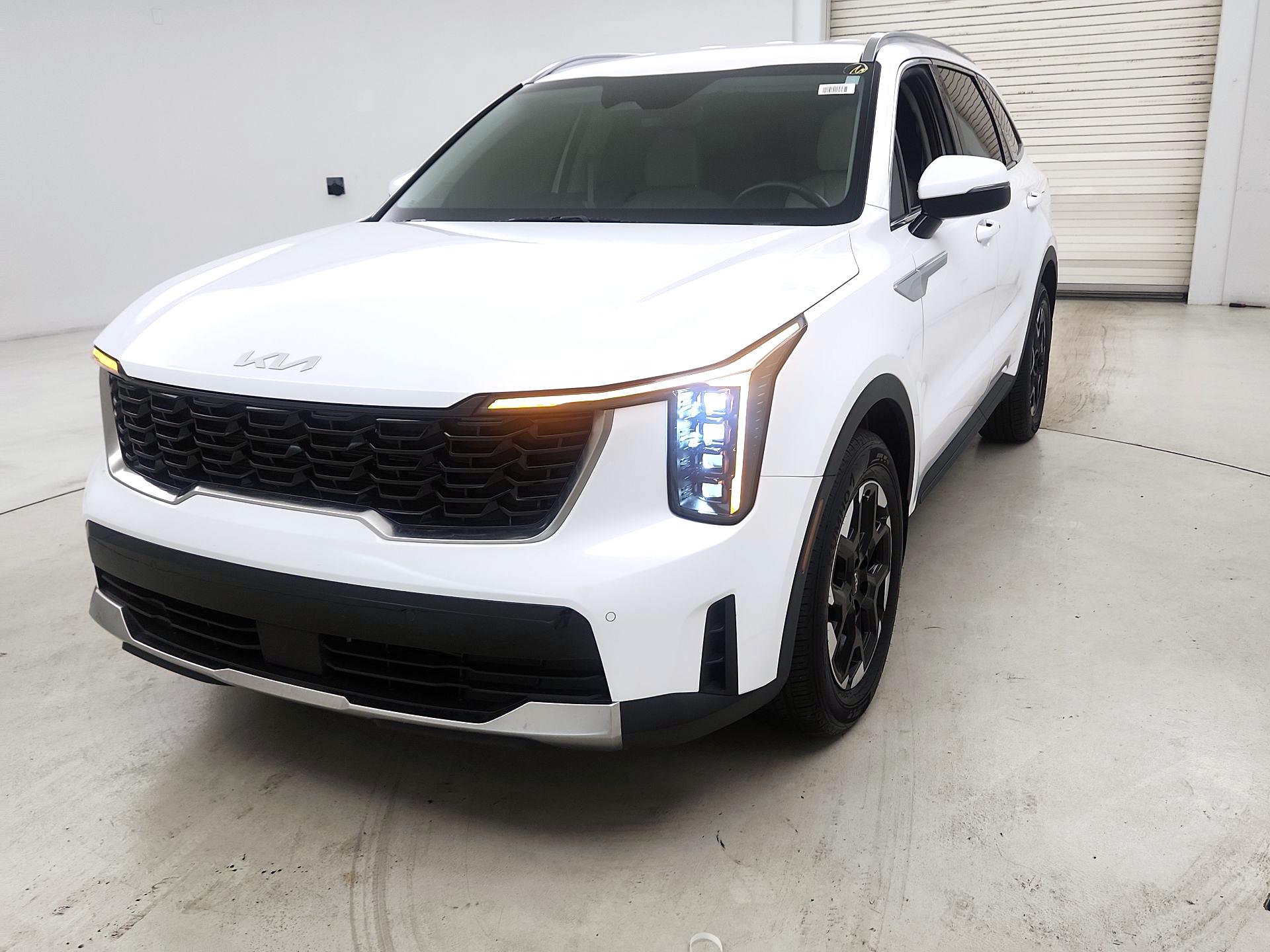 Thumbnail: 2025 Kia Sorento - 3