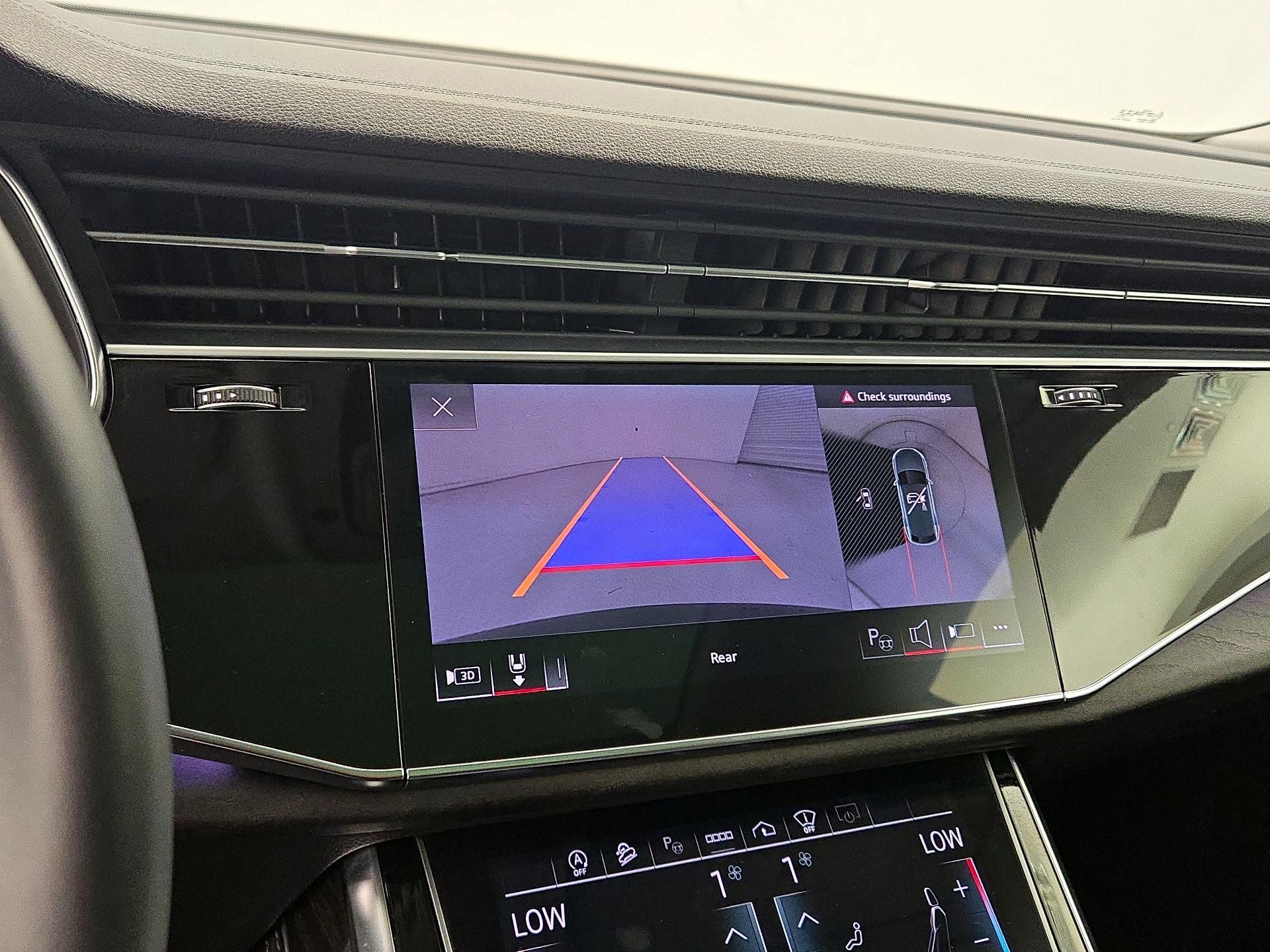 Thumbnail: 2023 Audi Q8 - 15