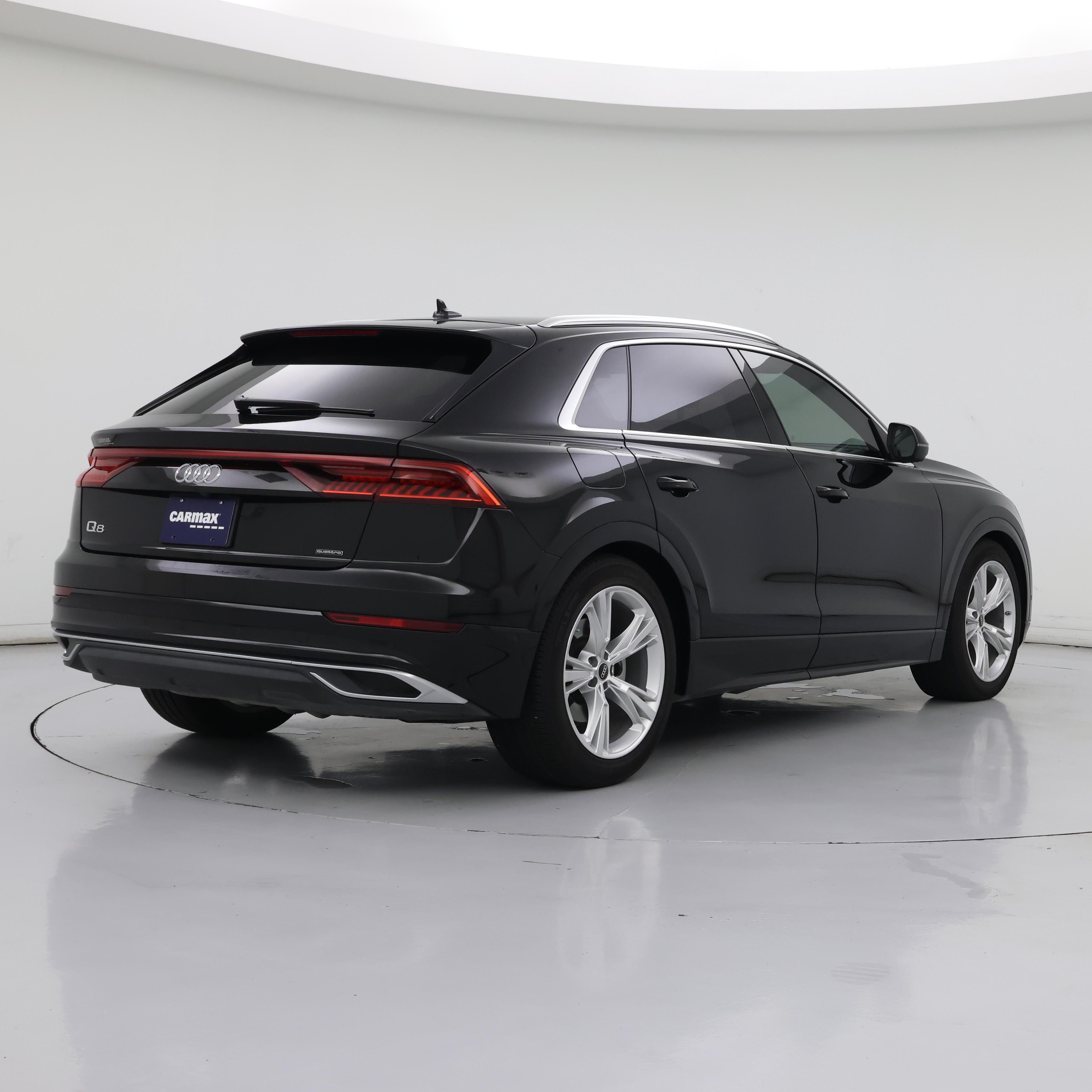 Thumbnail: 2023 Audi Q8 - 8