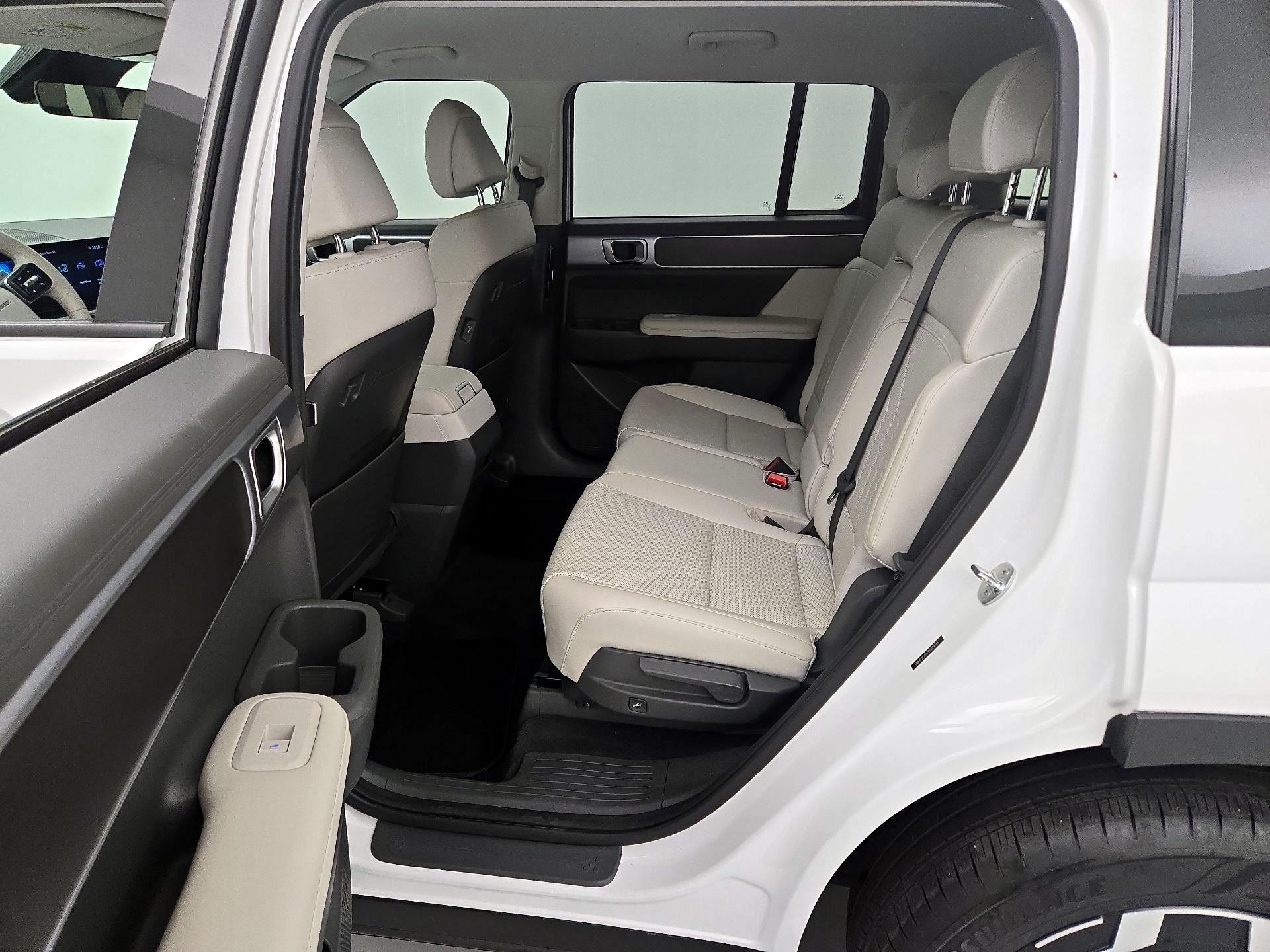 Thumbnail: 2024 Hyundai Santa Fe - 19