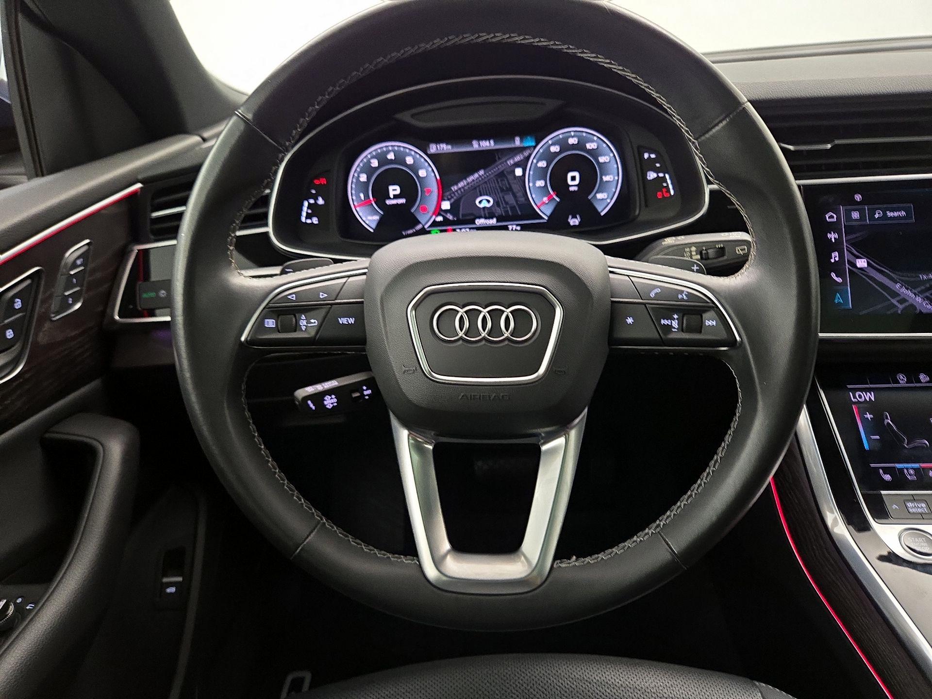 Thumbnail: 2021 Audi Q8 - 10