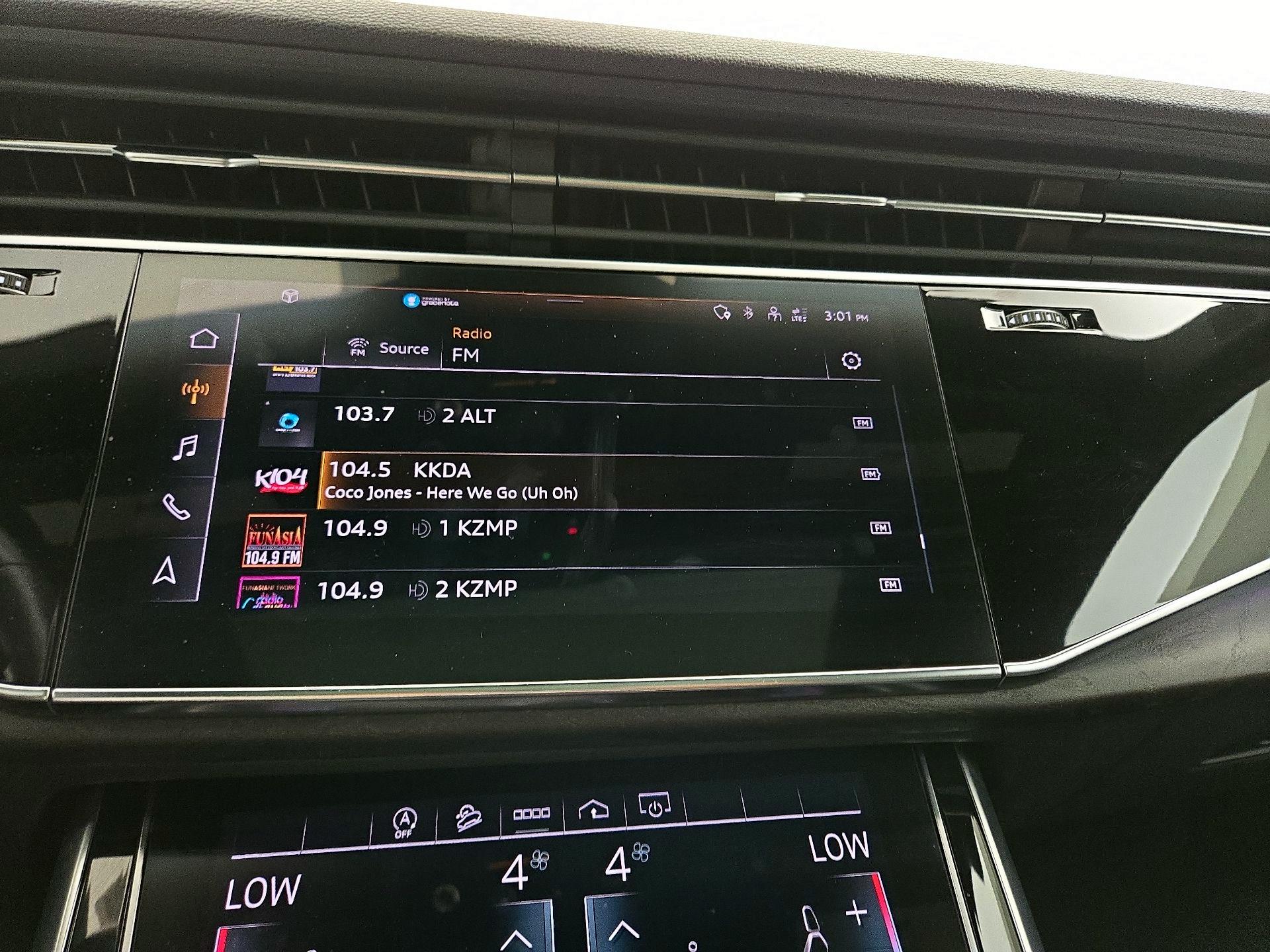 Thumbnail: 2021 Audi Q8 - 16