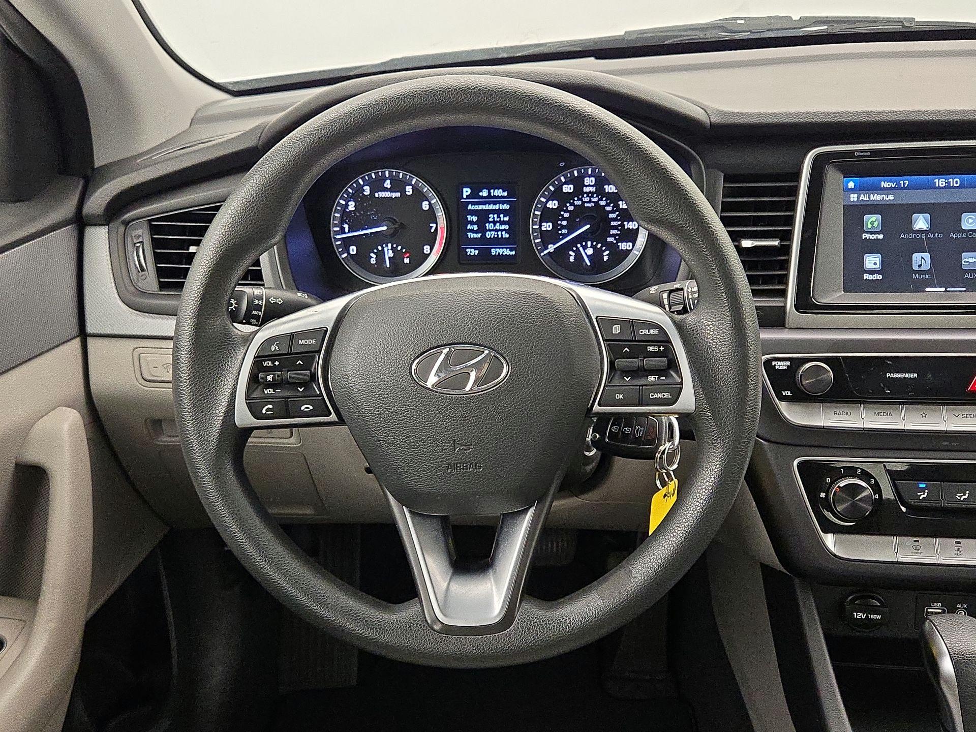 Thumbnail: 2019 Hyundai Sonata - 10