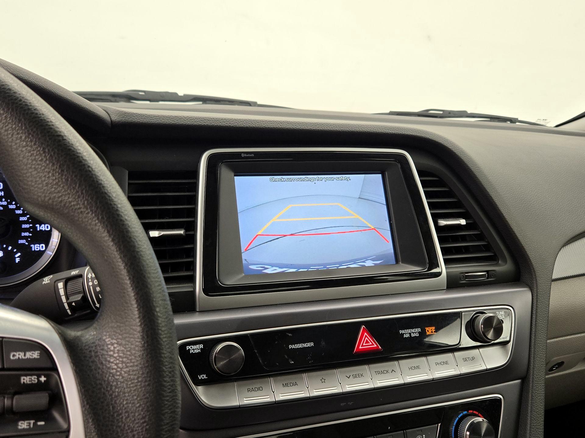 Thumbnail: 2019 Hyundai Sonata - 14