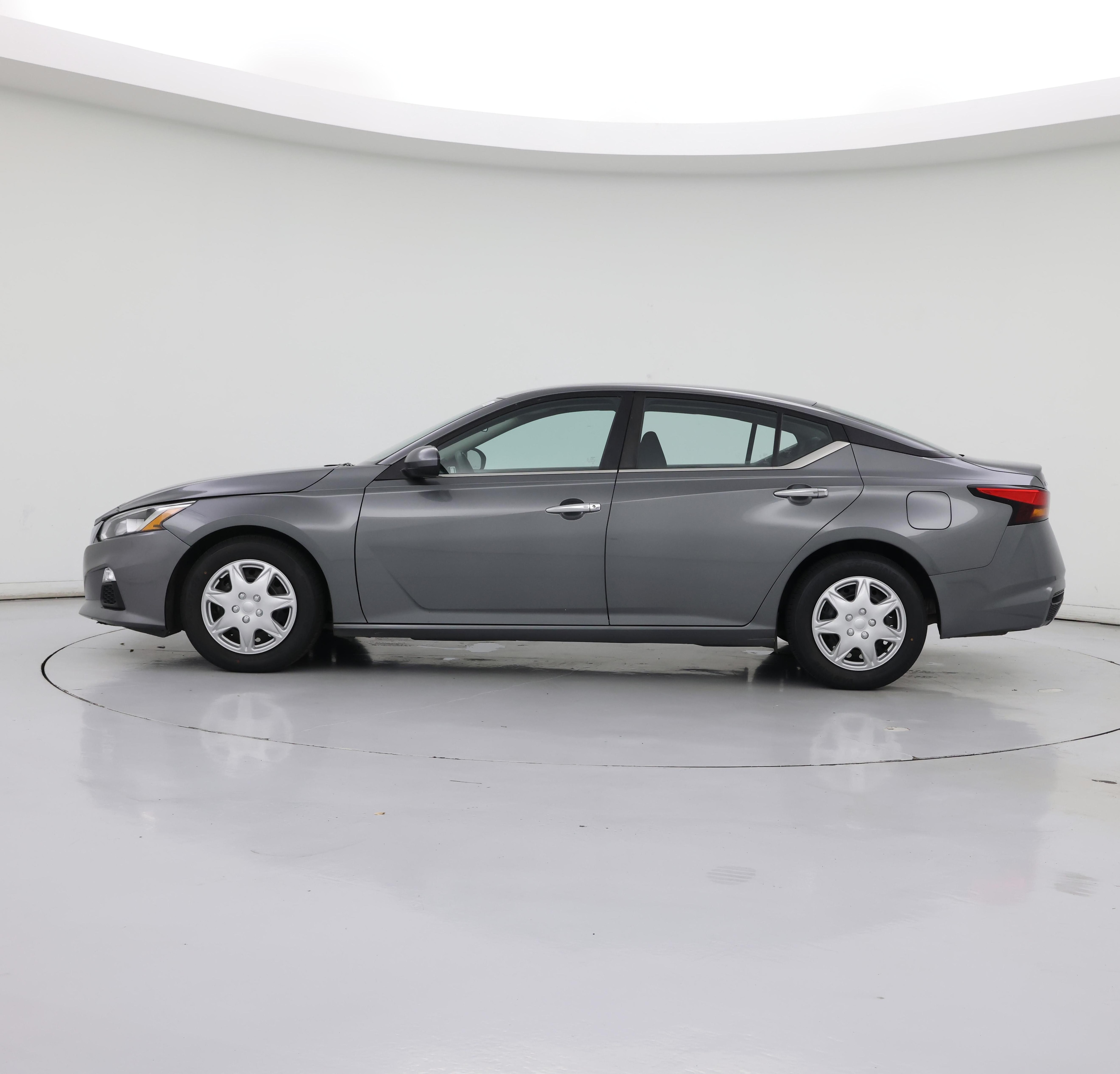 Thumbnail: 2021 Nissan Altima - 3