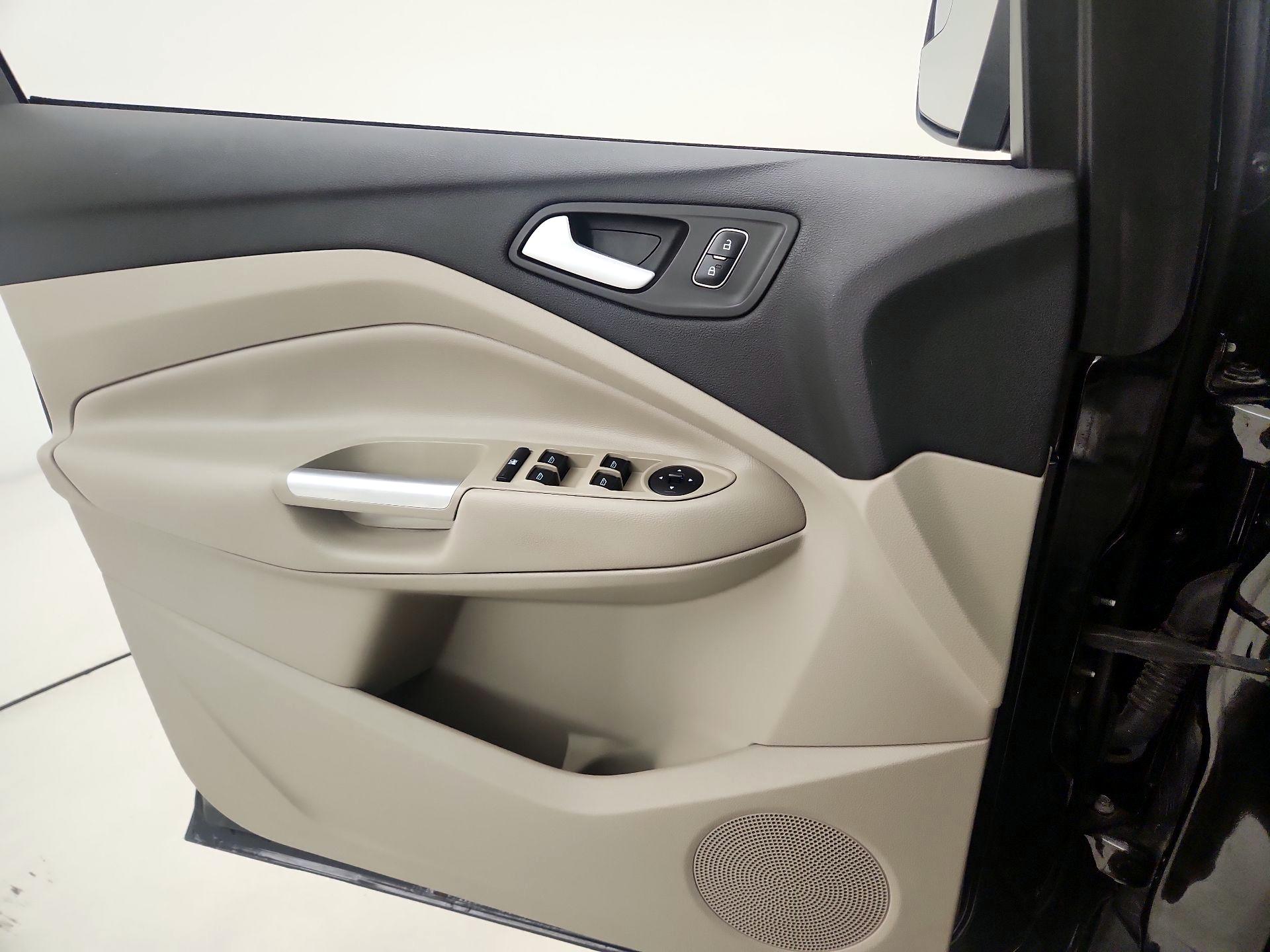 Thumbnail: 2017 Ford Escape - 12