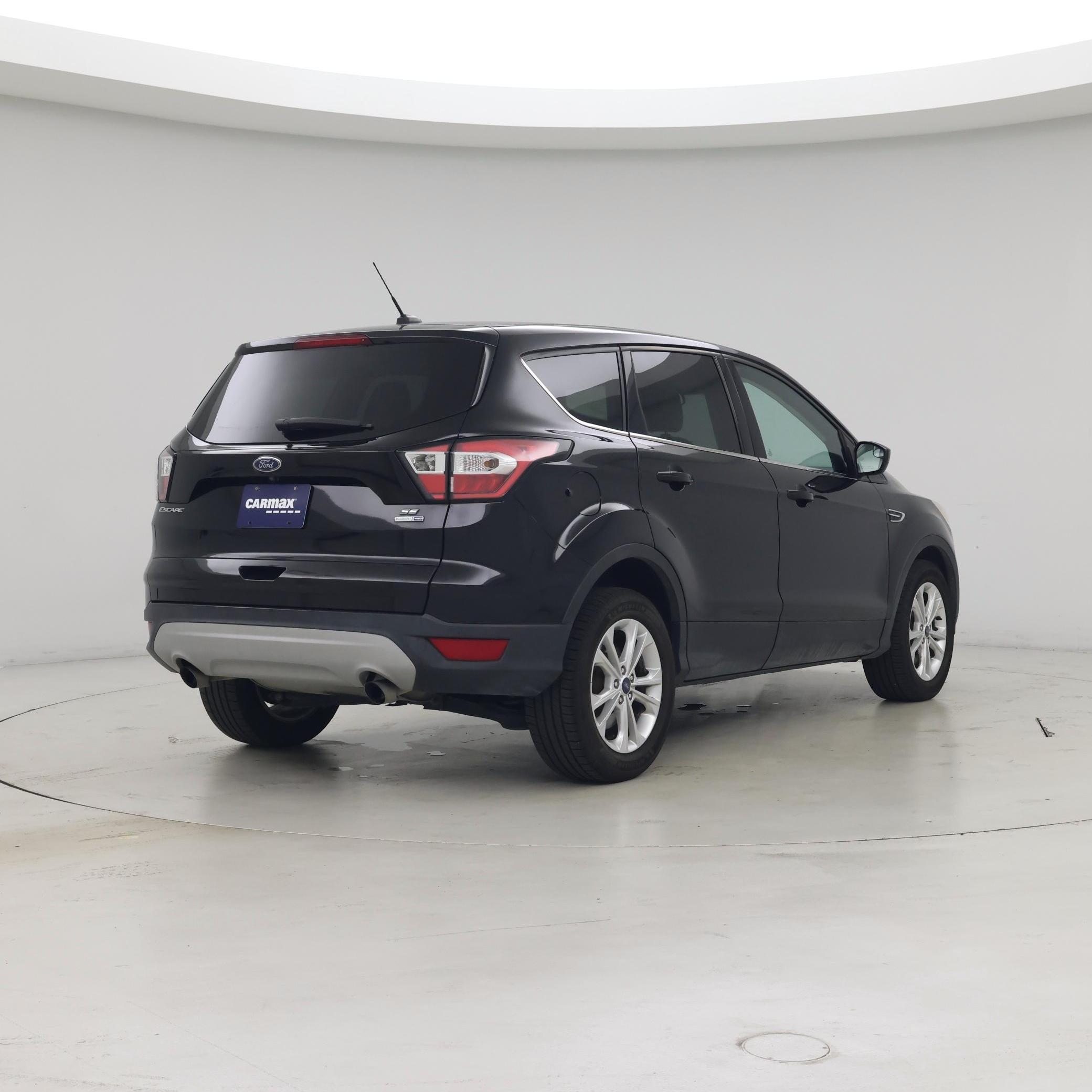 Thumbnail: 2017 Ford Escape - 8