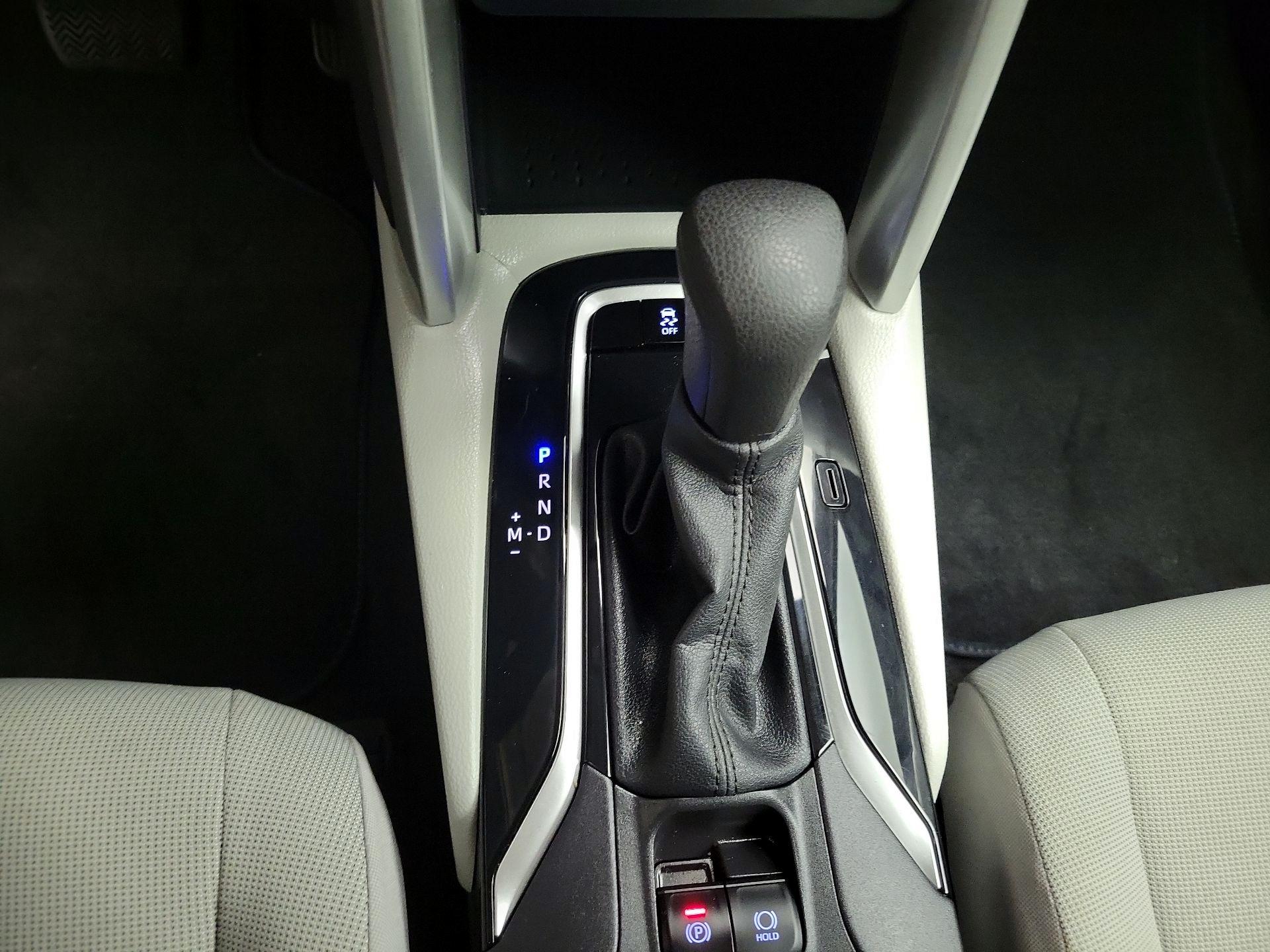 Thumbnail: 2022 Toyota Corolla Cross - 17