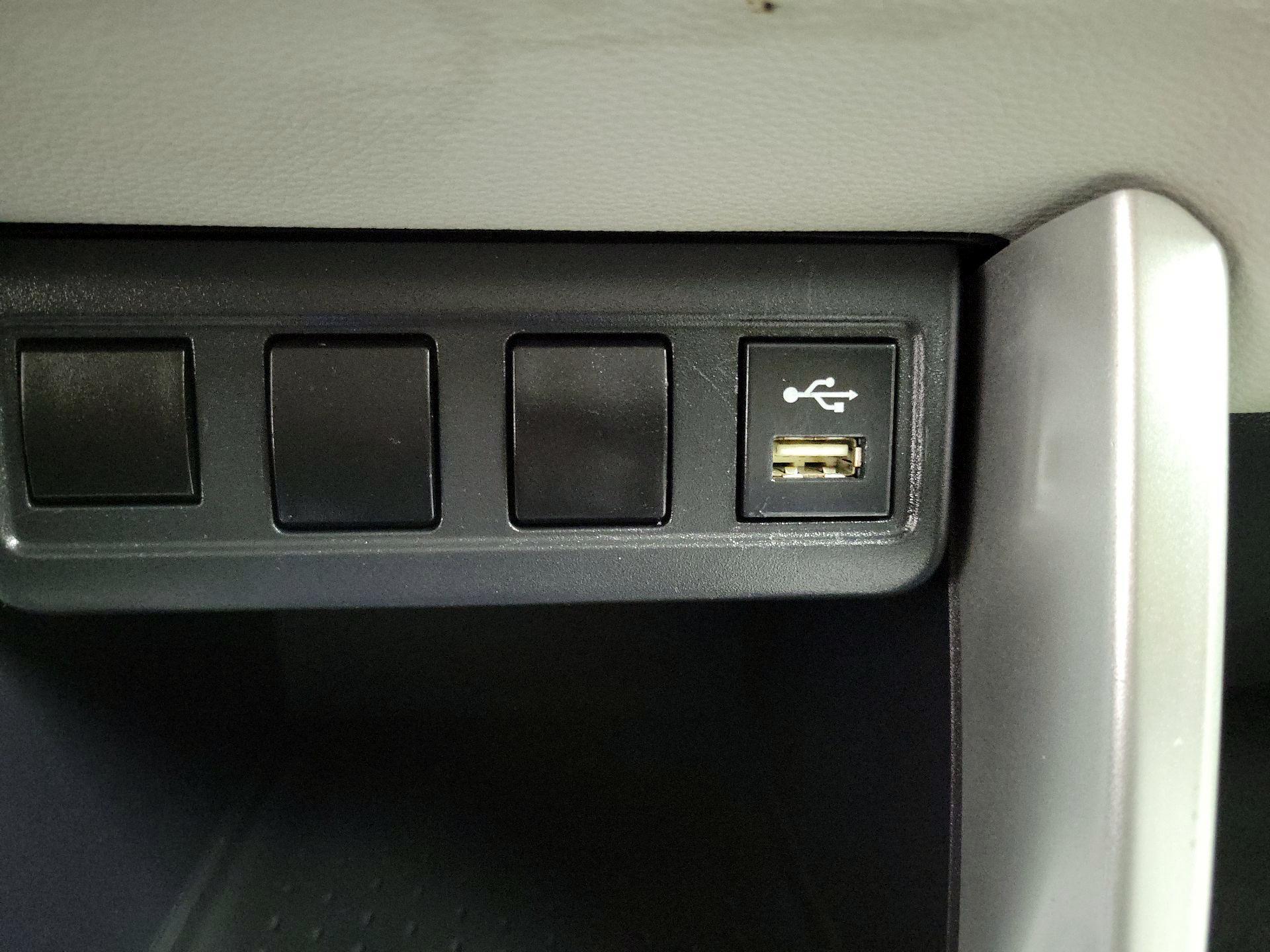 Thumbnail: 2022 Toyota Corolla Cross - 18