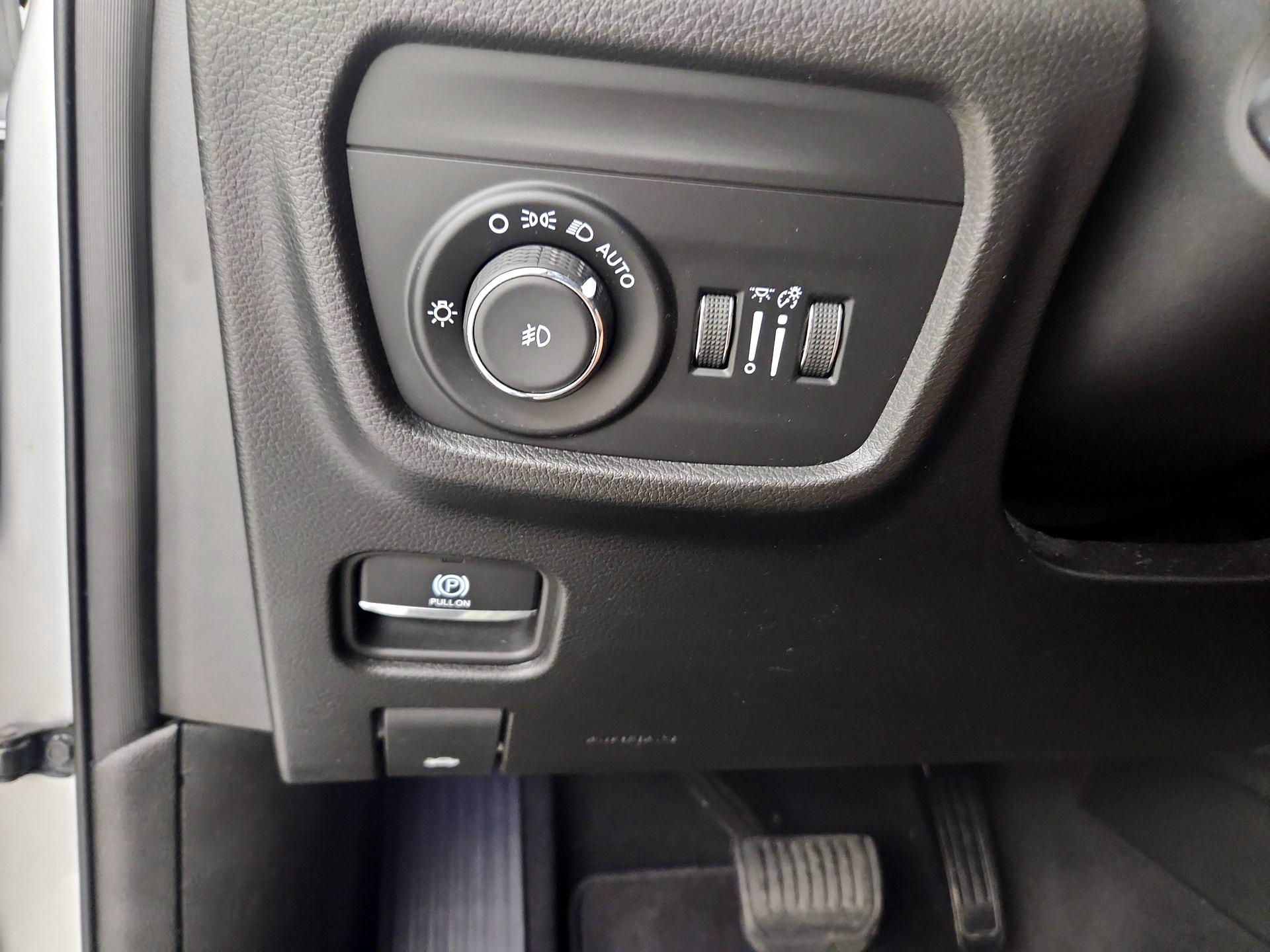 Thumbnail: 2023 Jeep Grand Cherokee - 13