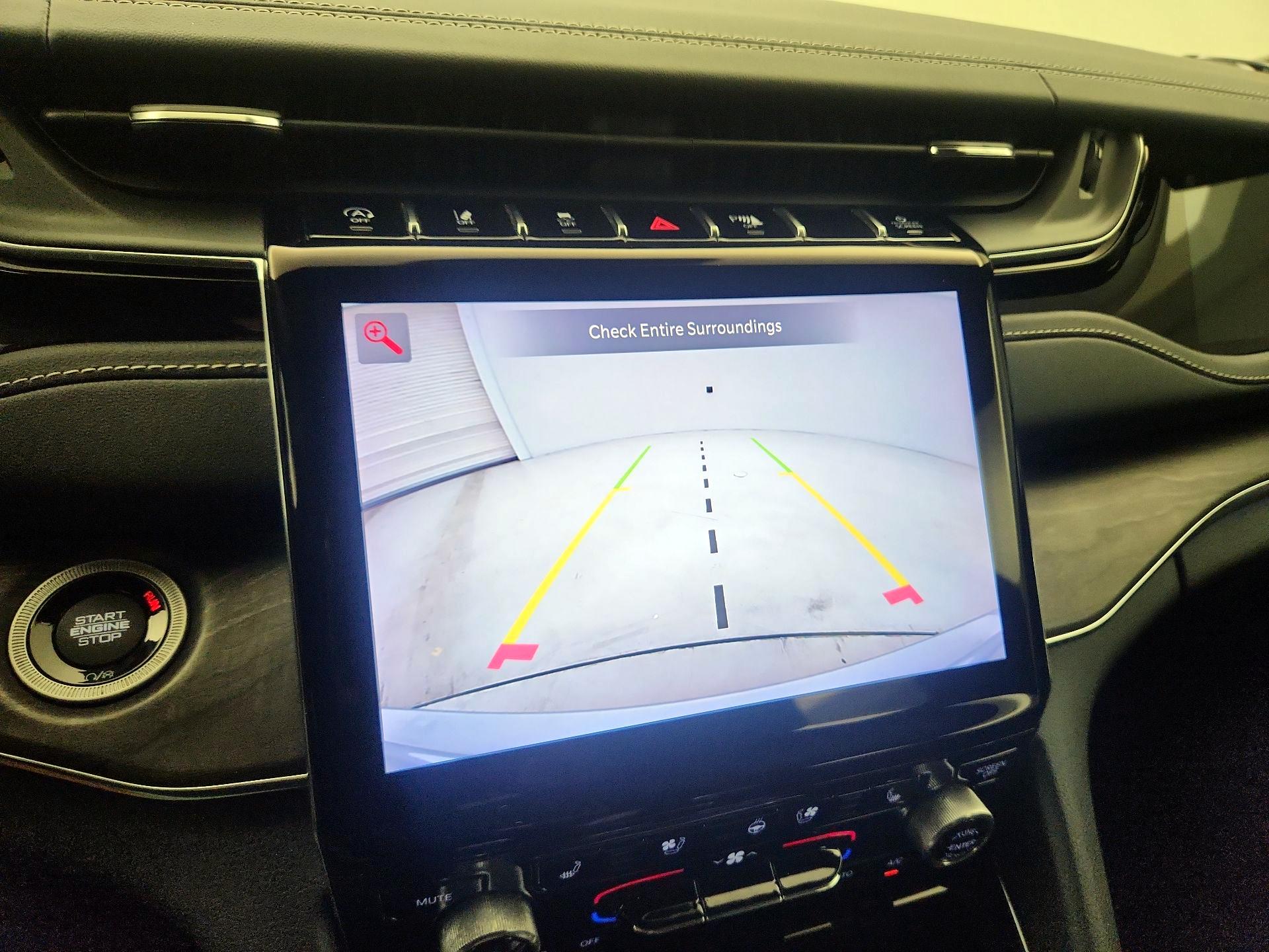 Thumbnail: 2023 Jeep Grand Cherokee - 15