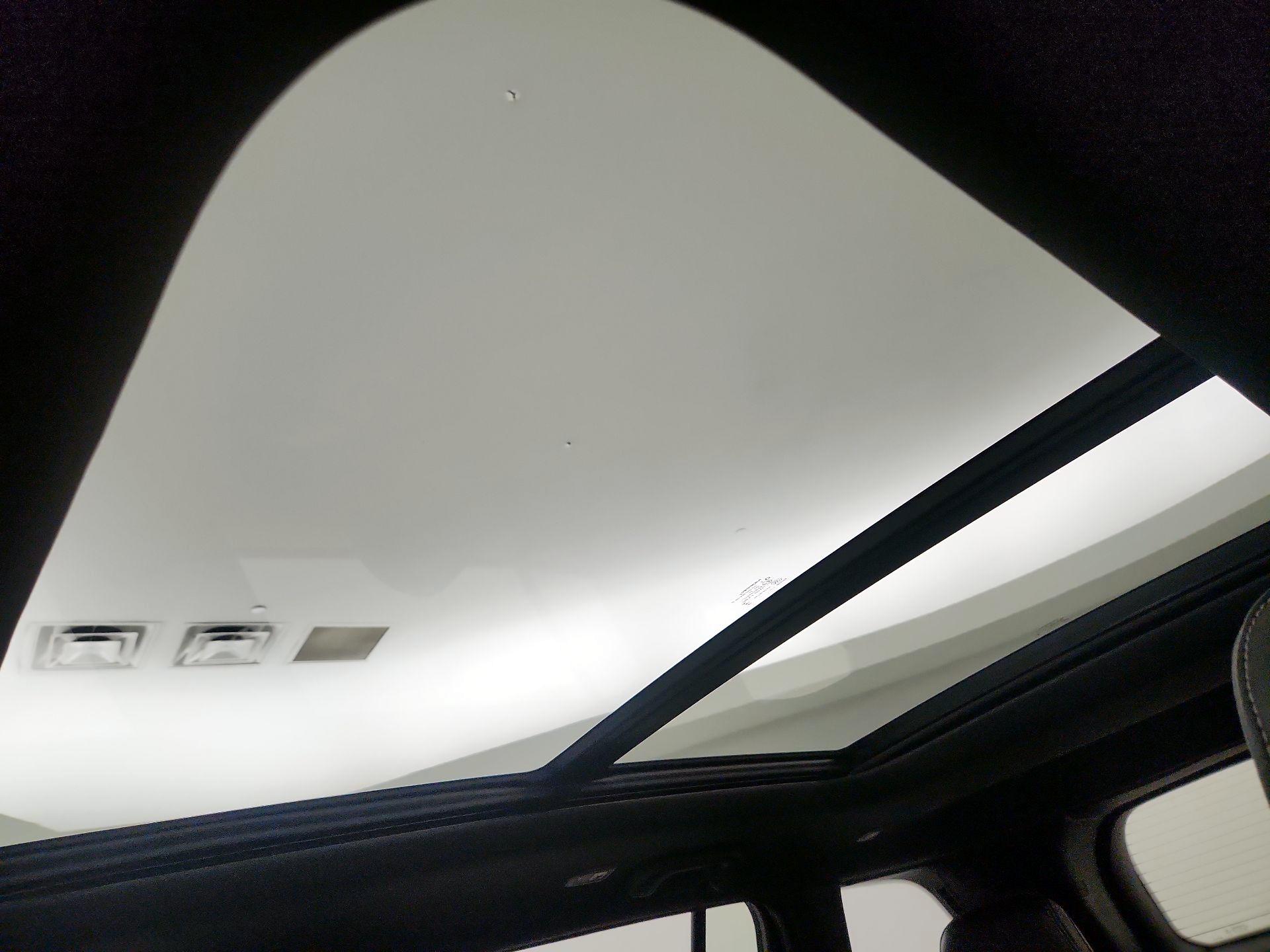 Thumbnail: 2023 Jeep Grand Cherokee - 20